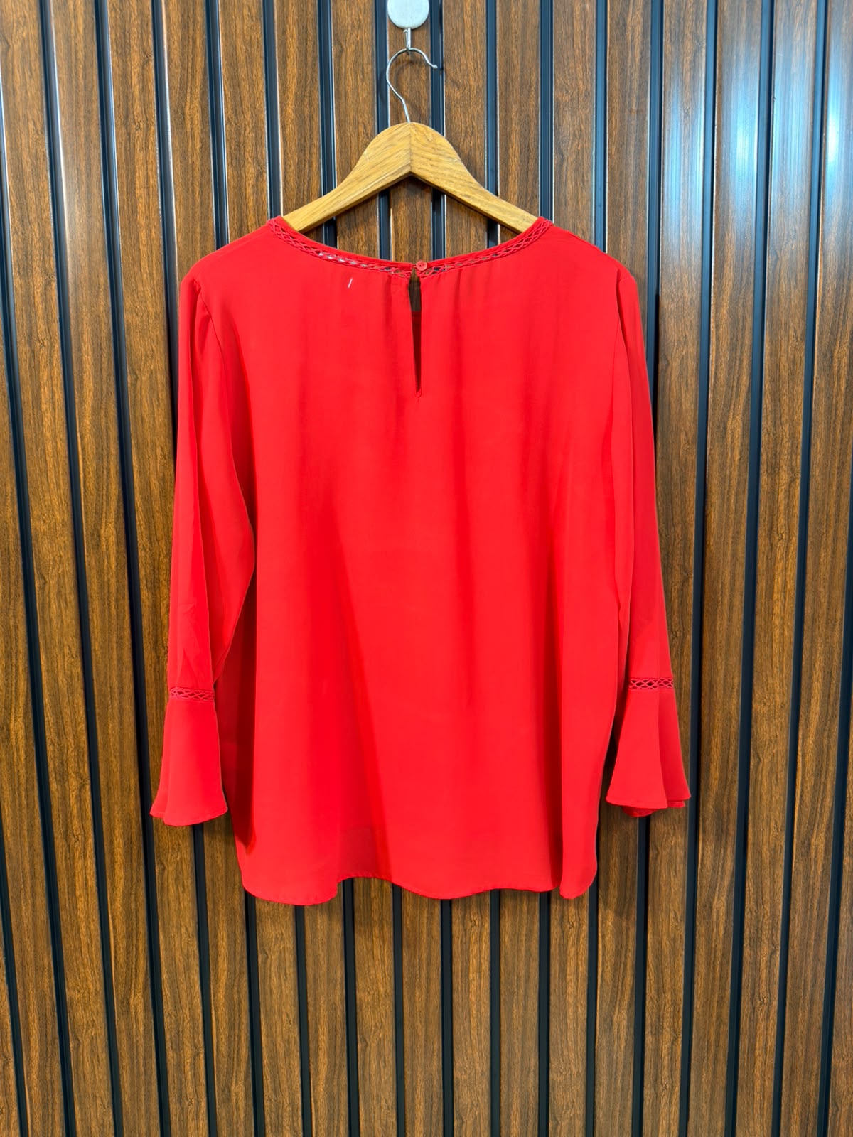 chest 21  Length 24  Fabric chiffon Women’s Branded Sleeve Collection