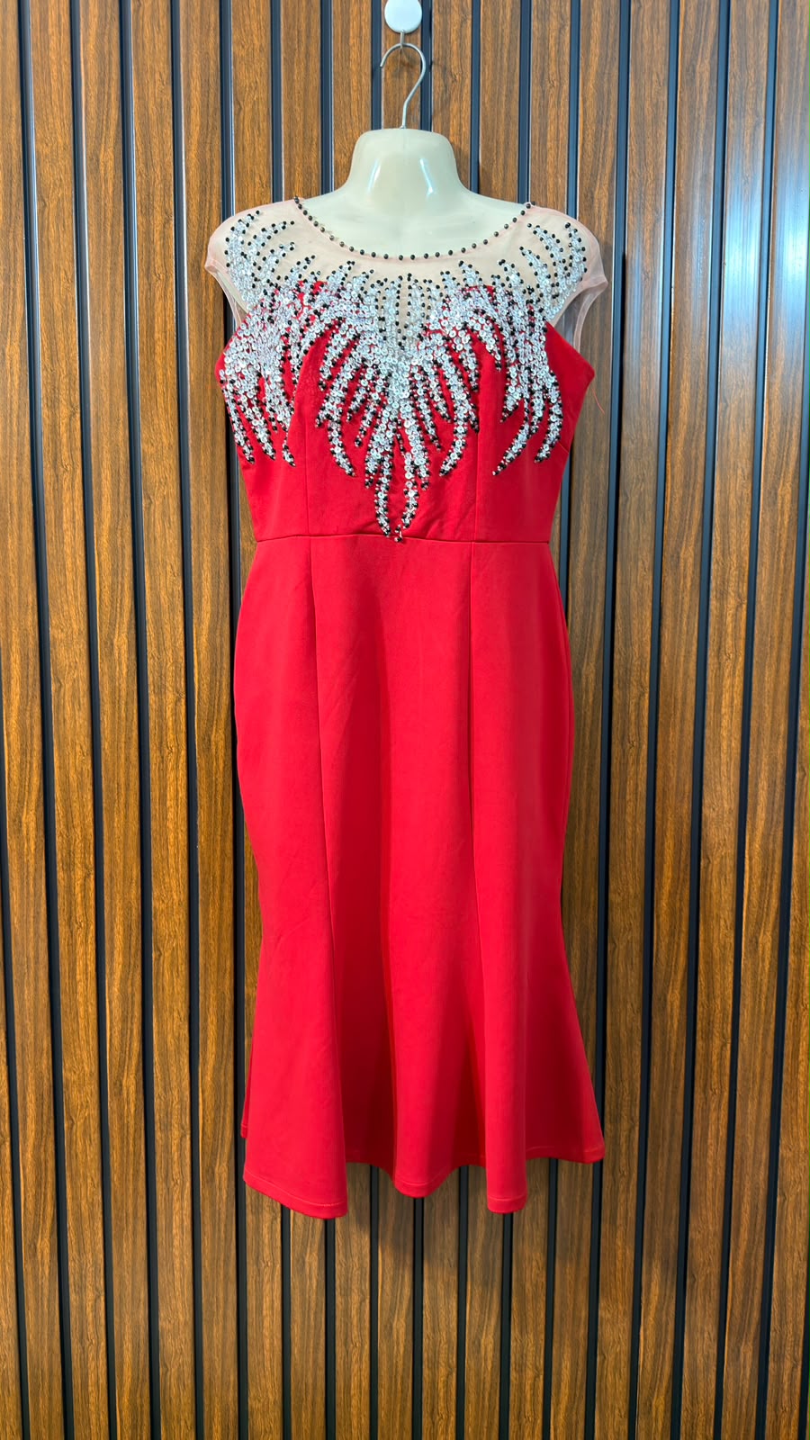 Chest 20  Length 40  Fabric silk Jersey Western Branded Women's Evening Wear Dress