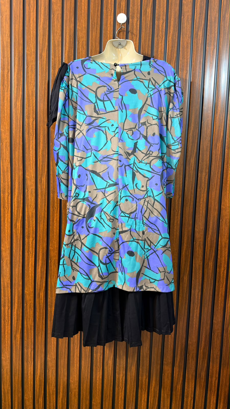 Chest 25  Length 23  Fabric Silk Western Branded Women's Modern Party Dress