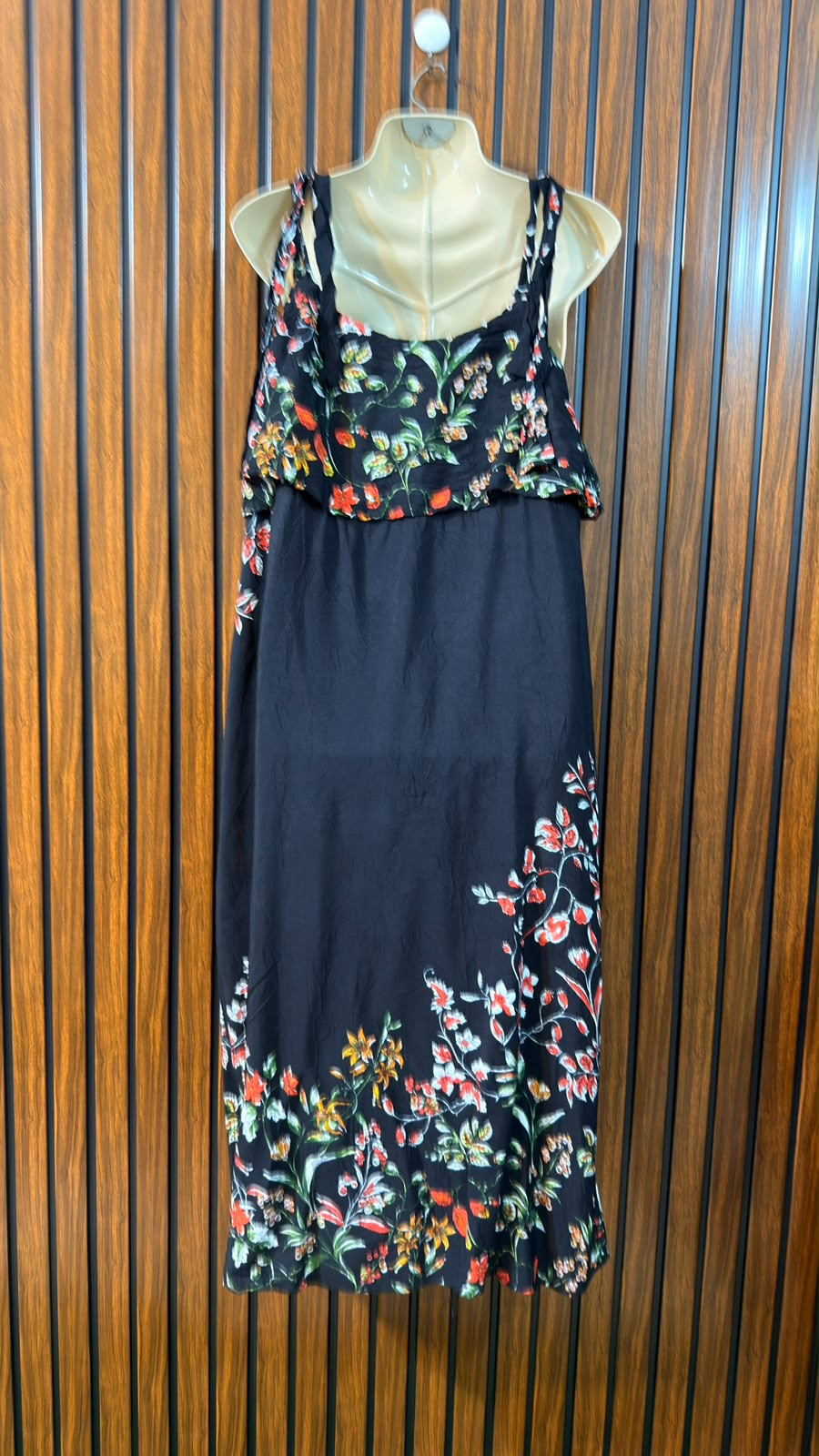 Chest 19  Length 46  Fabric Silk Western Branded Womens Graceful Long Maxi