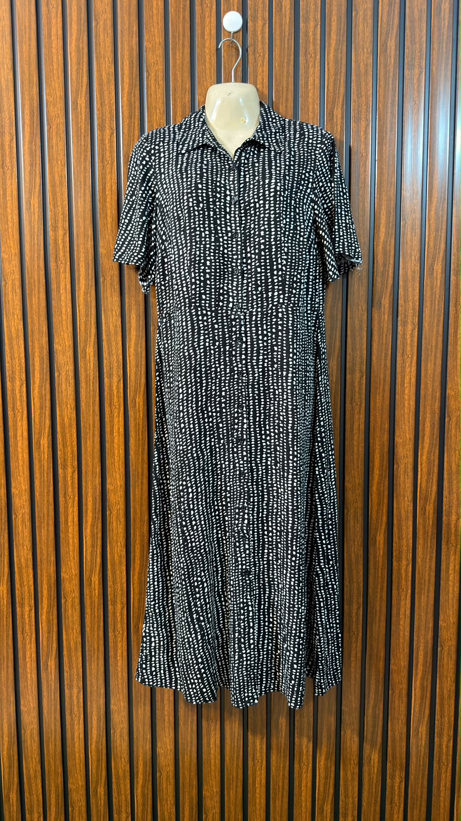 Chest 17  Length 46  Fabric Linen Western Branded Womens Gorgeous Long Maxi