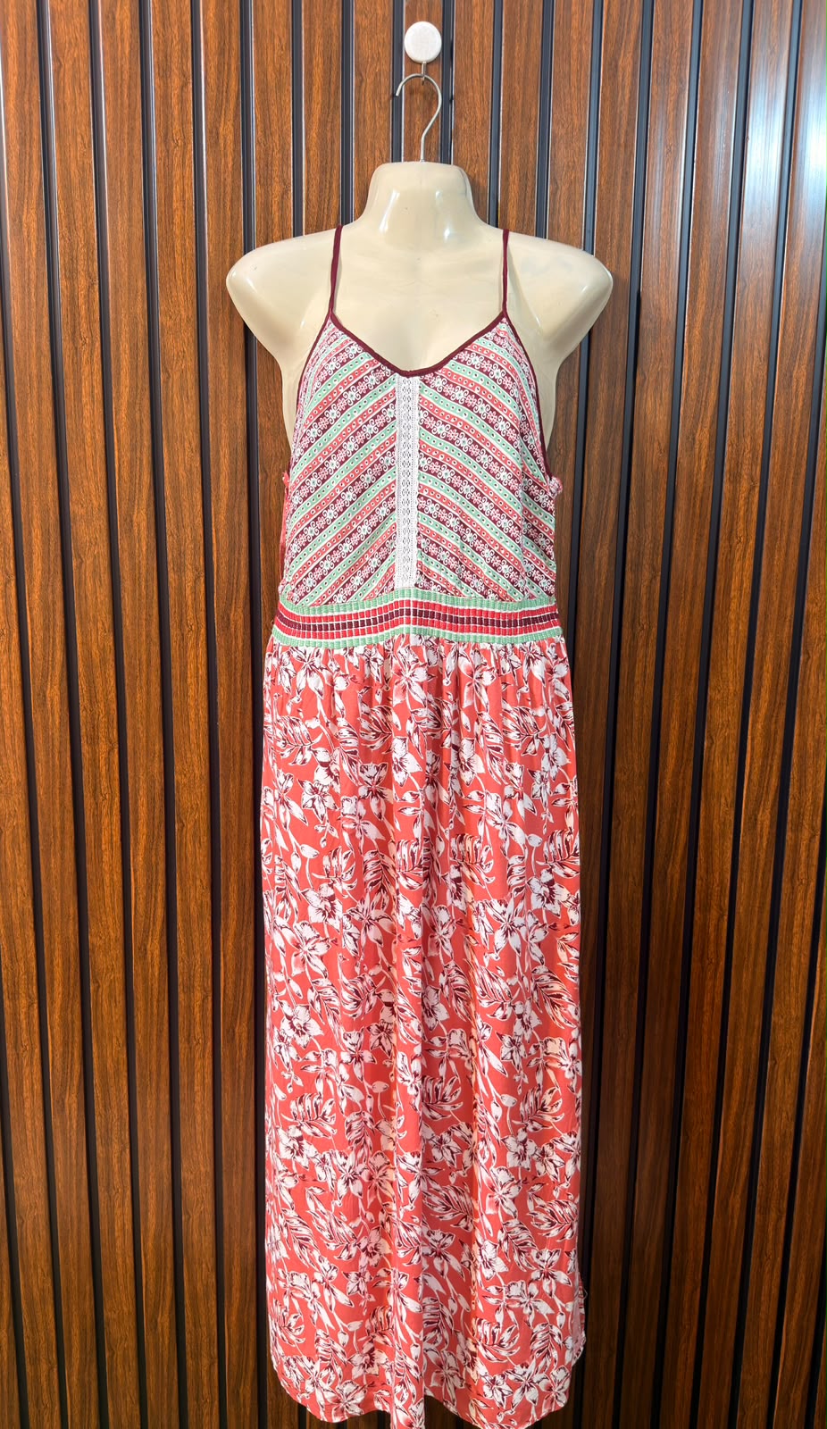 Chest 19  Length 54  Fabric Linen Western Branded Womens Fashion Long Dress