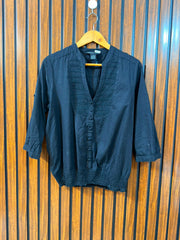 Chest 20  Length 23  Fabric Cotton Ladies Branded Western Top