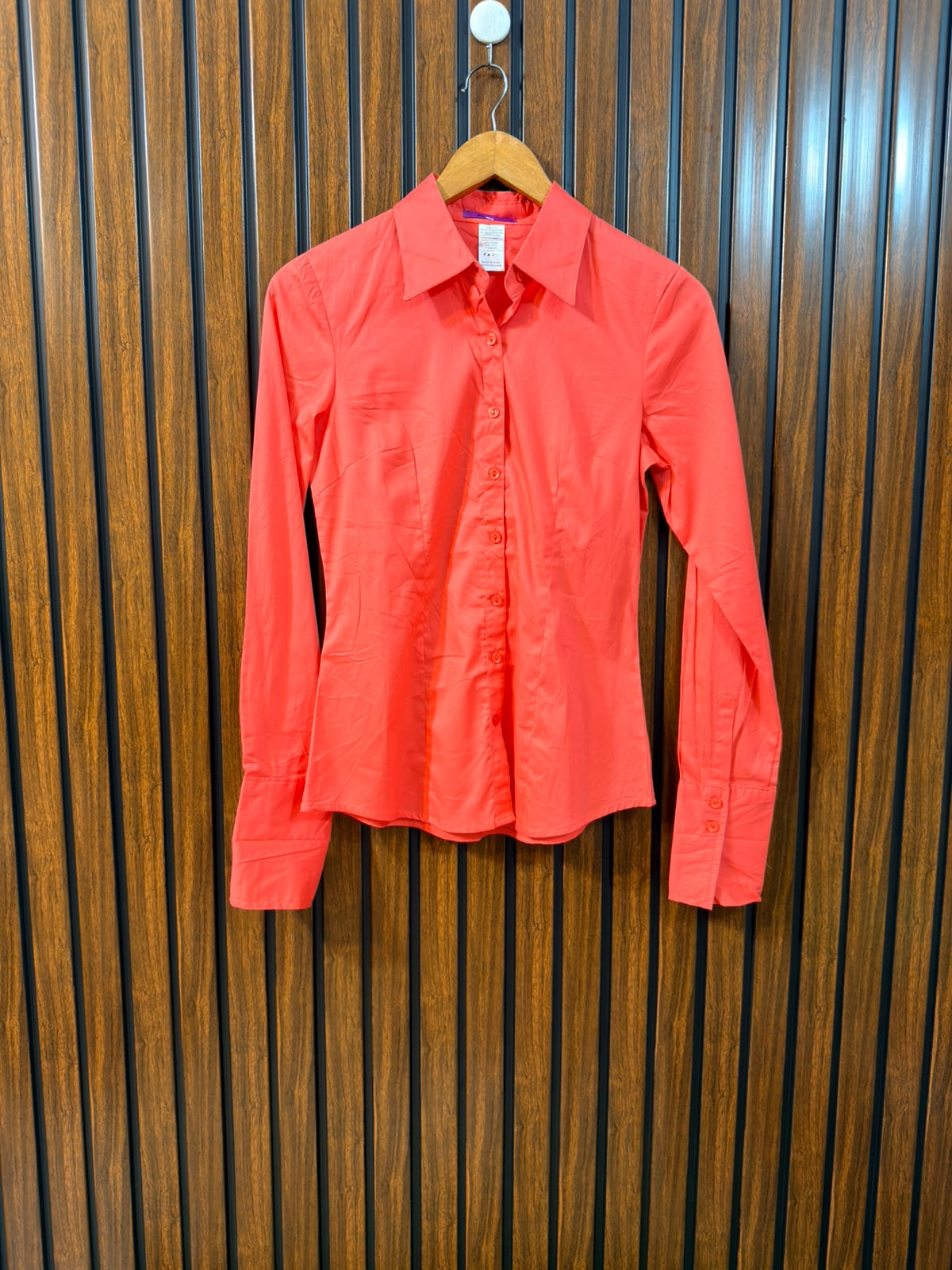Chest 18  Length 23  Fabric Cotton Western Branded Women’s Sleeve Wear