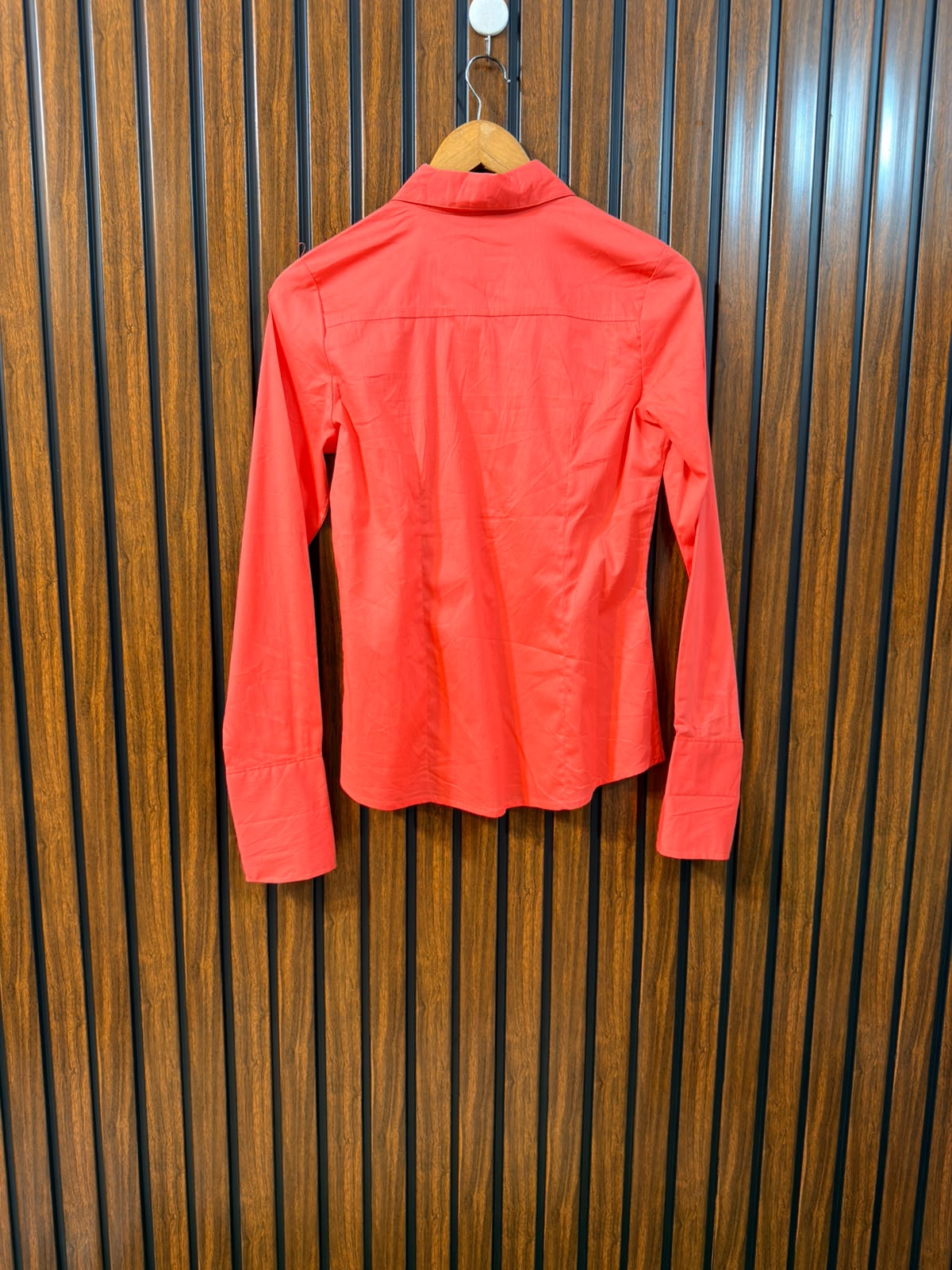 Chest 18  Length 23  Fabric Cotton Western Branded Women’s Sleeve Wear