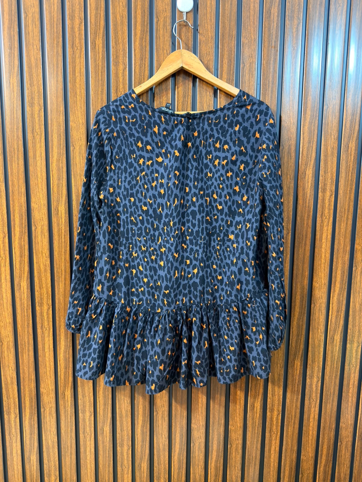 Chest 20  Length 24 to 27  Fabric Linen Western Women’s Sleeve Fashion