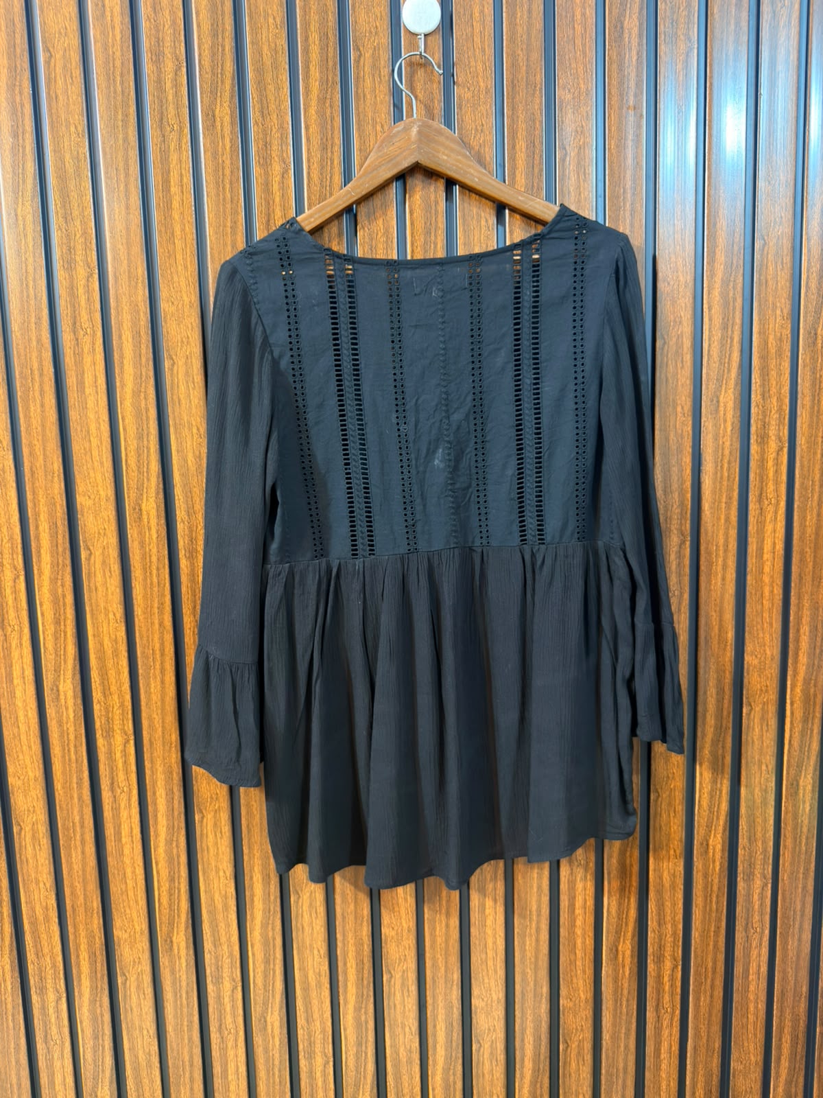 Chest 17  Length 22 to 26 Fabric Royan Branded Women’s Full Sleeve Top