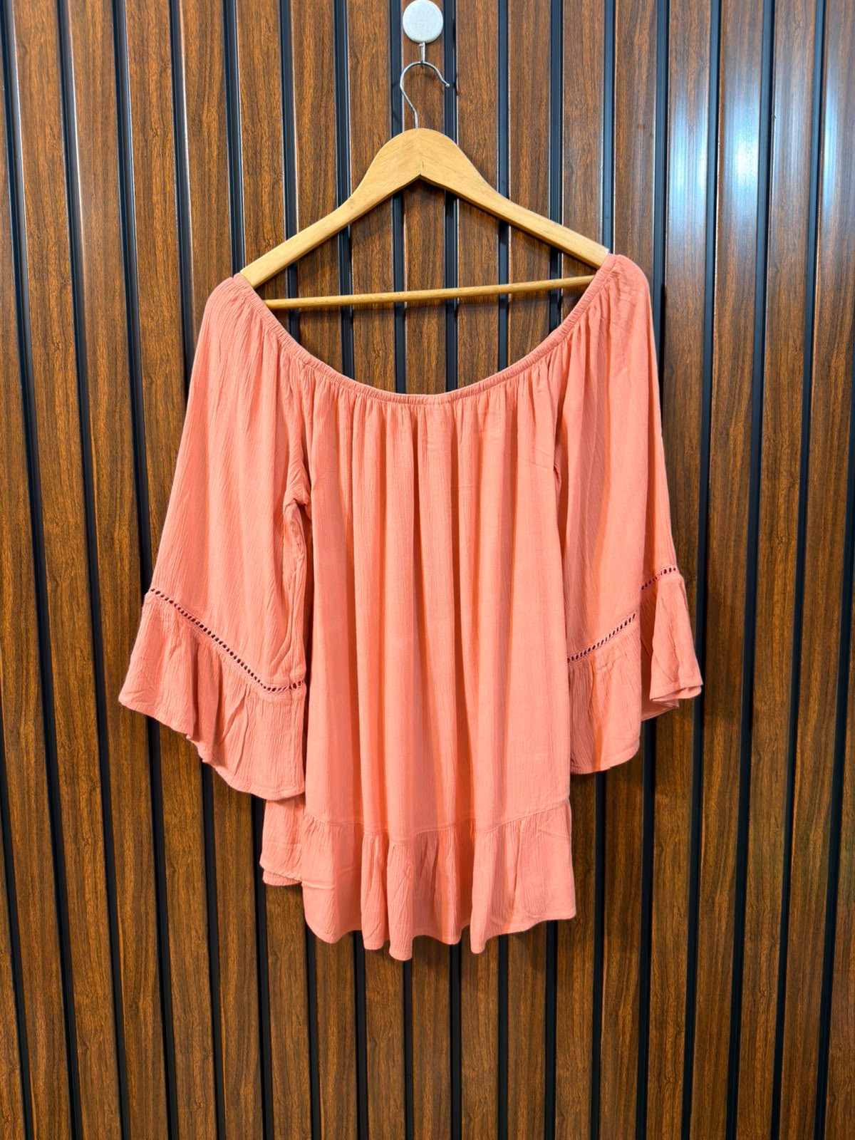 Chest 22  Length 22 to 24  Fabric Royan Branded Western Women’s Sleeve Top