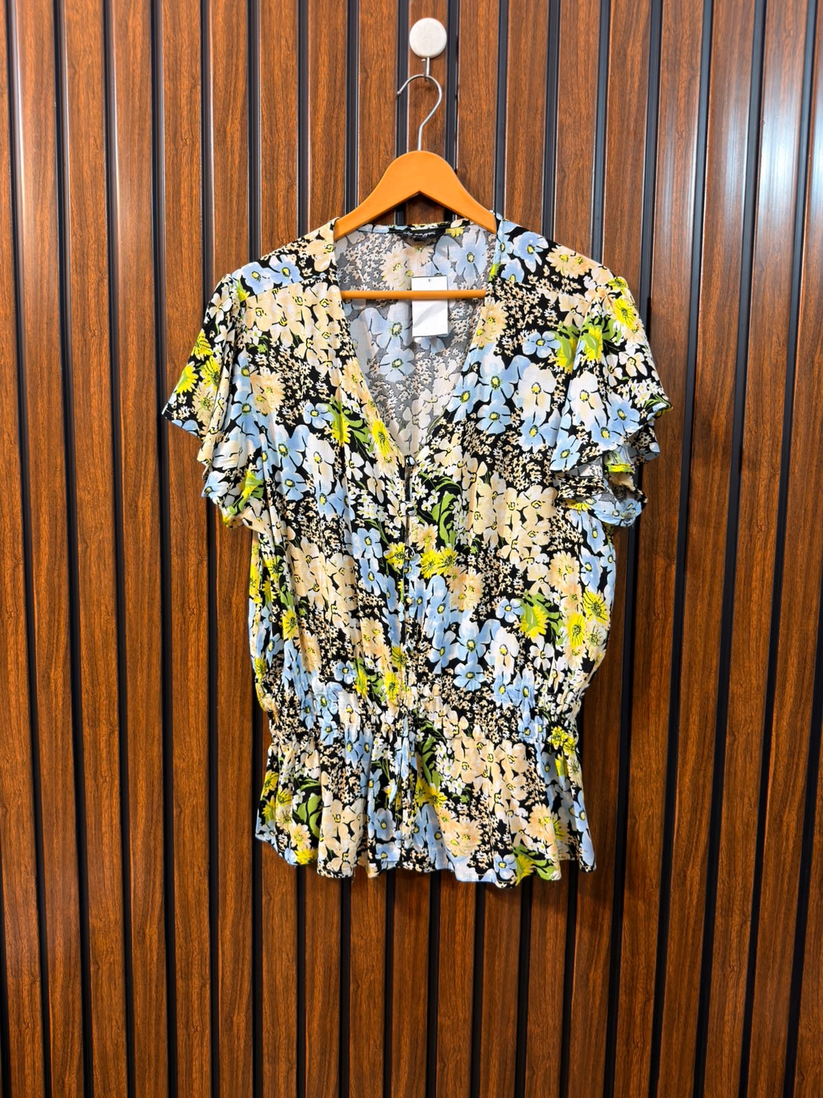 Chest 22  Length 26  Fabric Rayon Women’s Branded Half Sleeve Wear