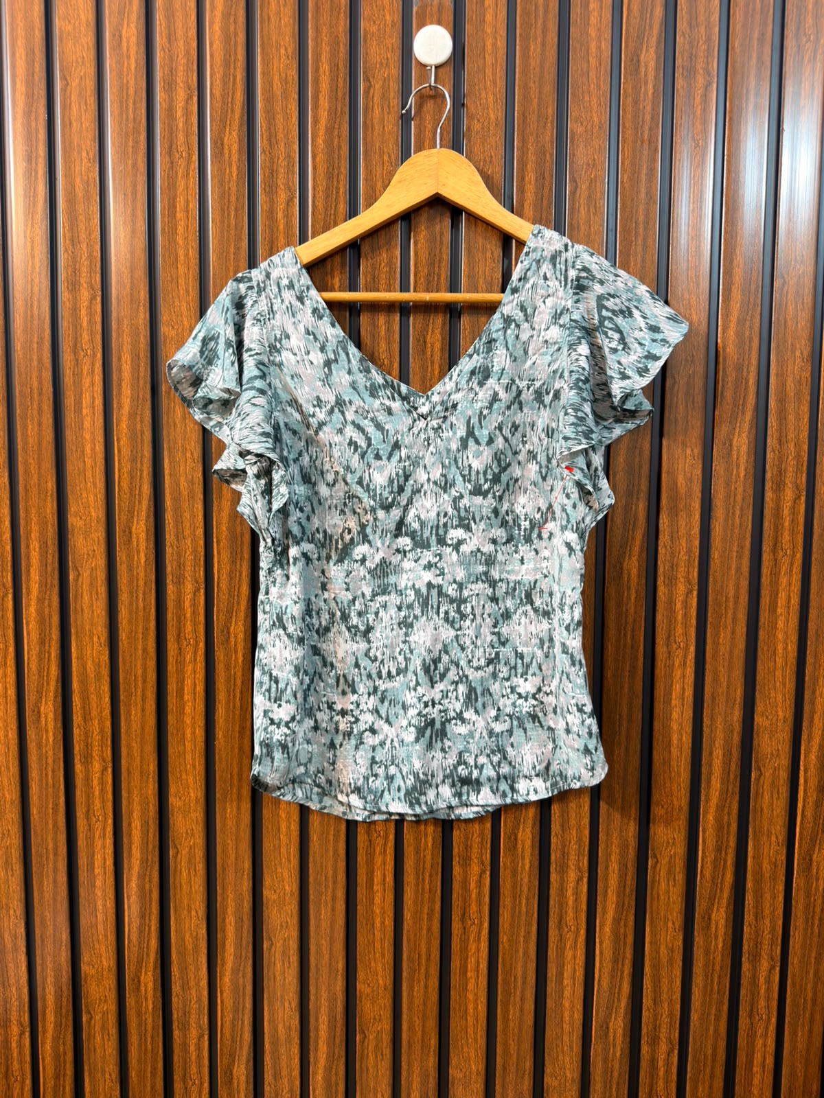 Chest 17  Length 22  Fabric linen Women’s Western Sleeve Top