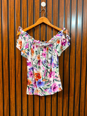 Chest 17  Length 17  Fabric linen Branded Western Women’s Sleeve Top