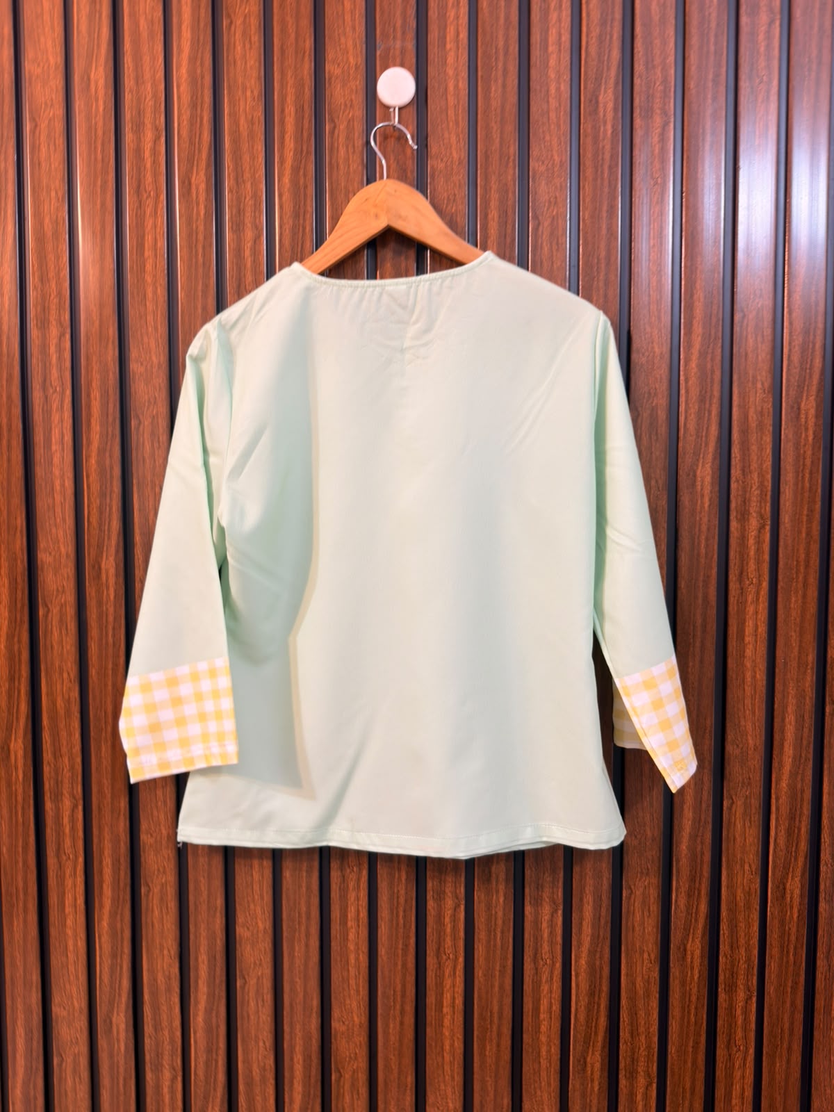 Chest 18  Length 23  Fabric Silk Western Branded Women's New Collection Top
