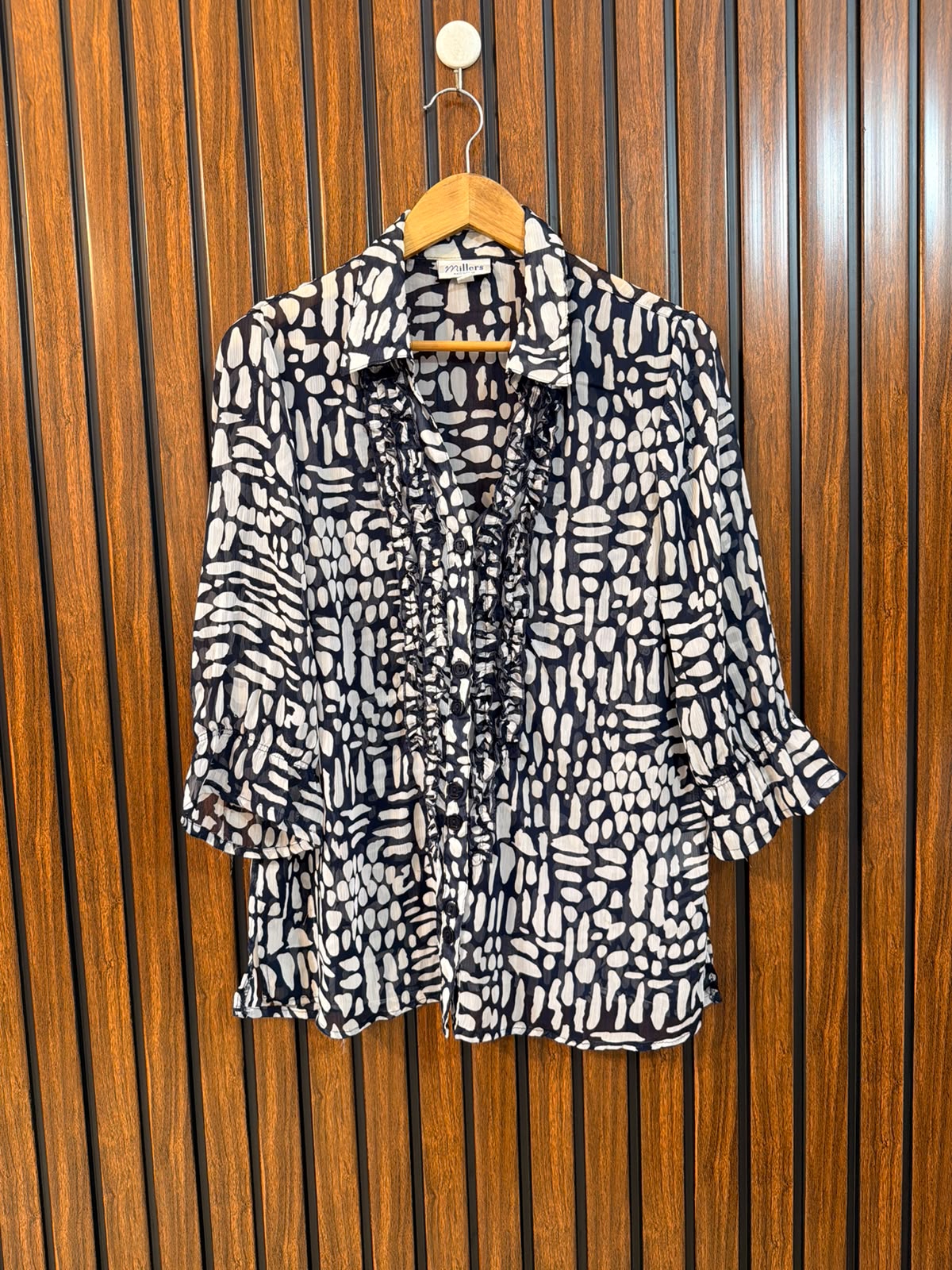 Chest 20  Length 25  Fabric Chiffon Western Branded Women's Modern Collection Top