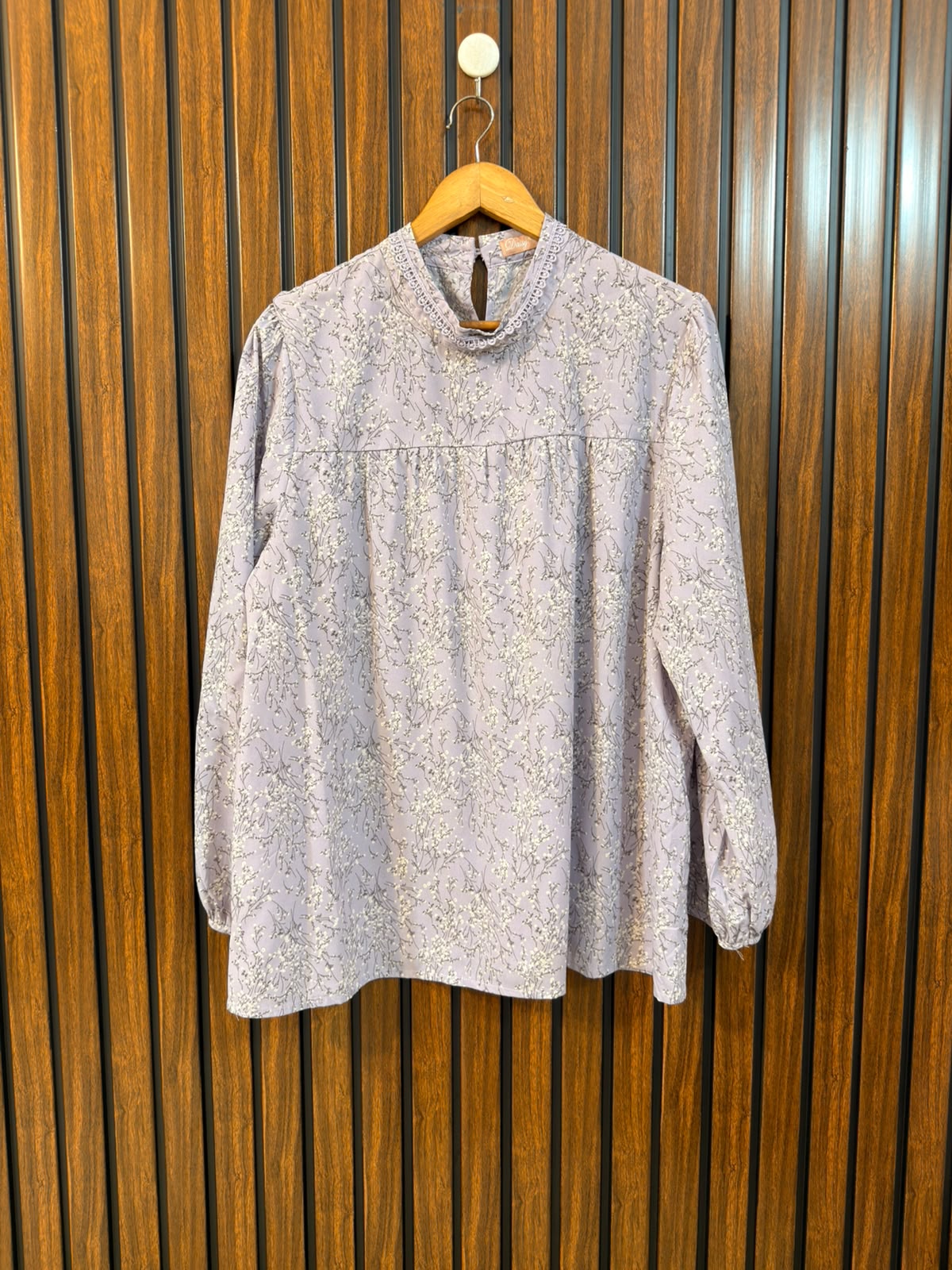Chest 22  Length 27  Fabric Silk Western Branded Women's Chic Top
