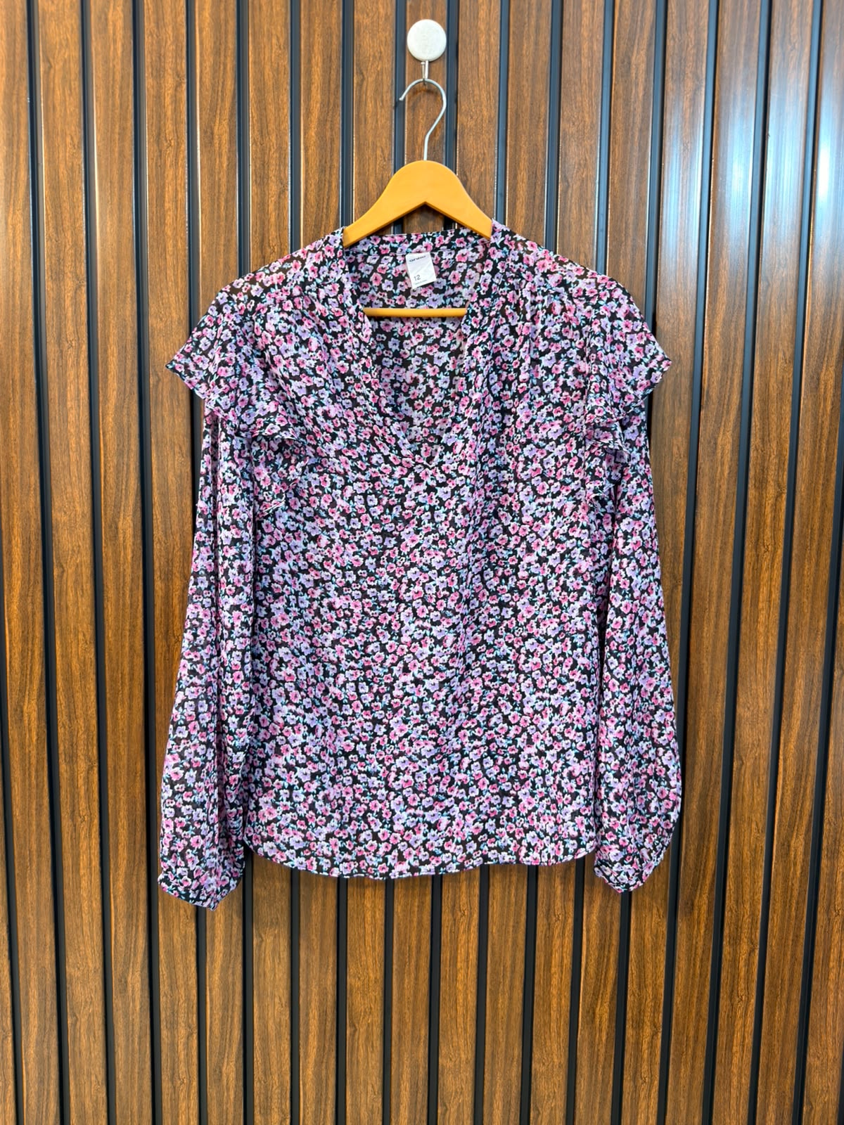 Chest 19  Length 24  Fabric Chiffon Western Branded Women's Collection Top