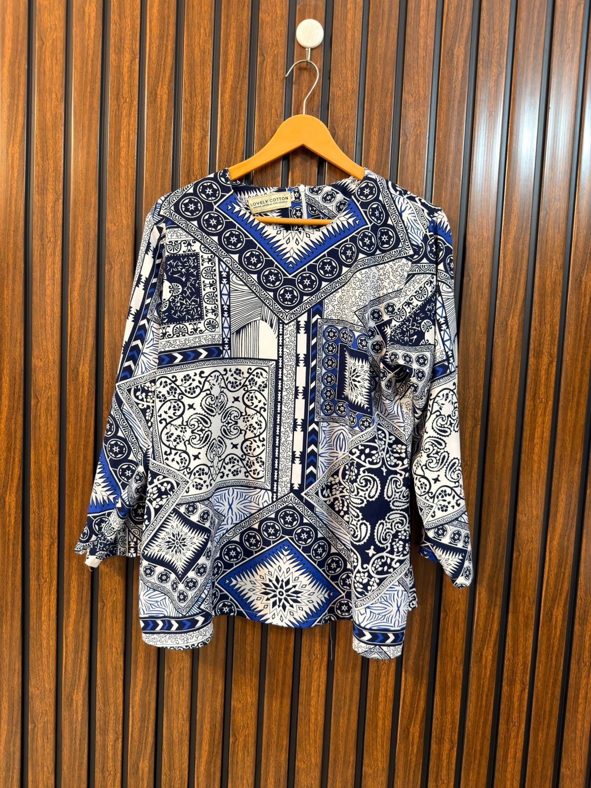 Chest 19  Length 25  Fabric Silk Western Branded Women's Simple Top