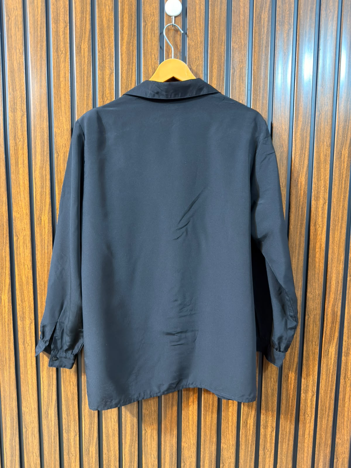 Chest 22  Length 27  Fabric Silk Western Branded Women's Modern Everyday Top