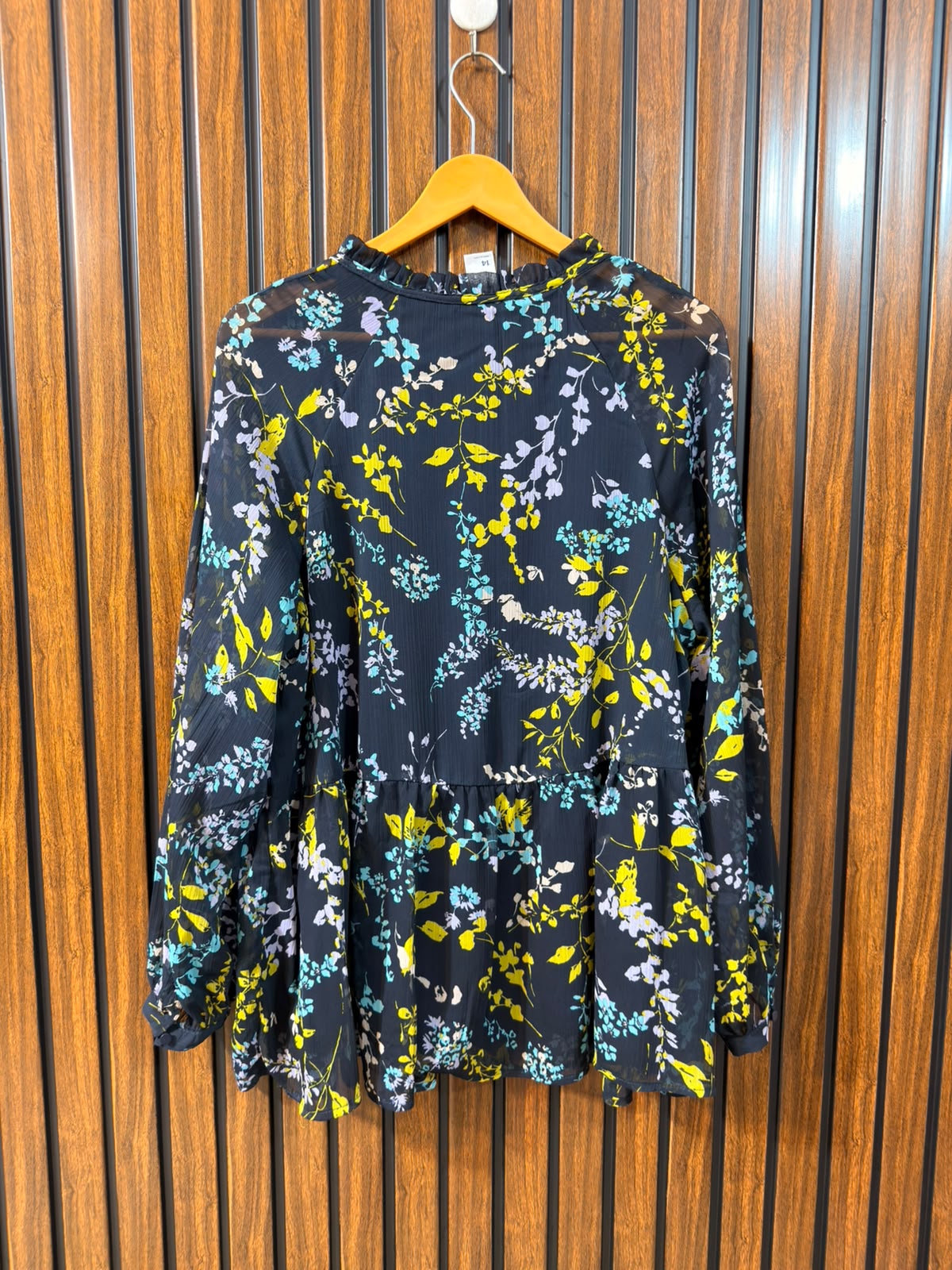 Chest 21  Length 27  Fabric Chiffon Western Branded Women's Exclusive Essential Top