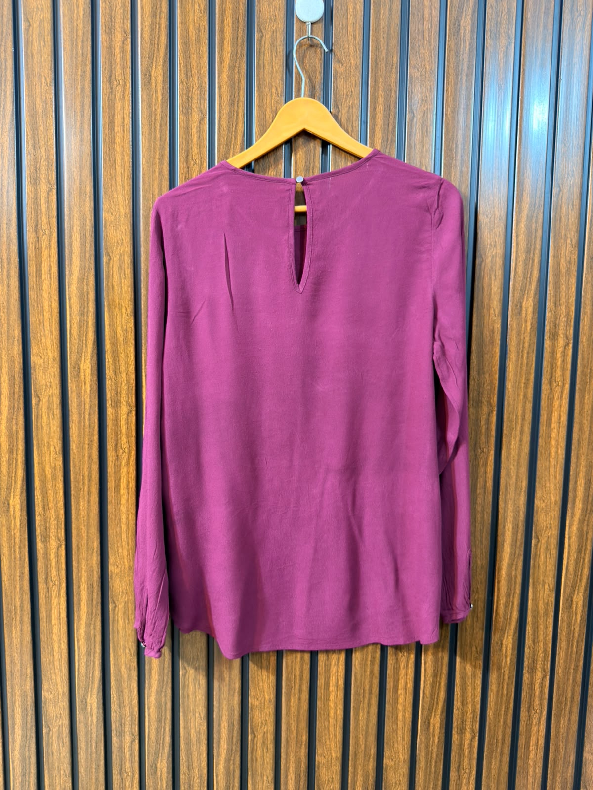 Chest 18  Length 26 To 28  Fabric Chiffon Western Branded Women's Elegant Essential Top