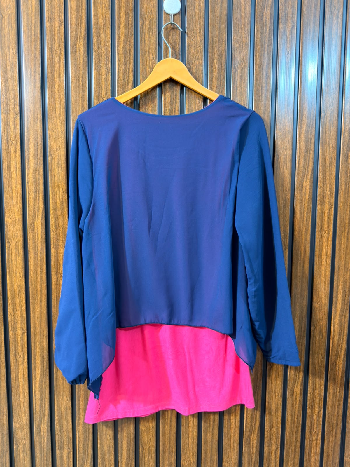 Chest 20  Length 29  Fabric Chiffon And Jersey Western Branded Women's Classic Casual Top