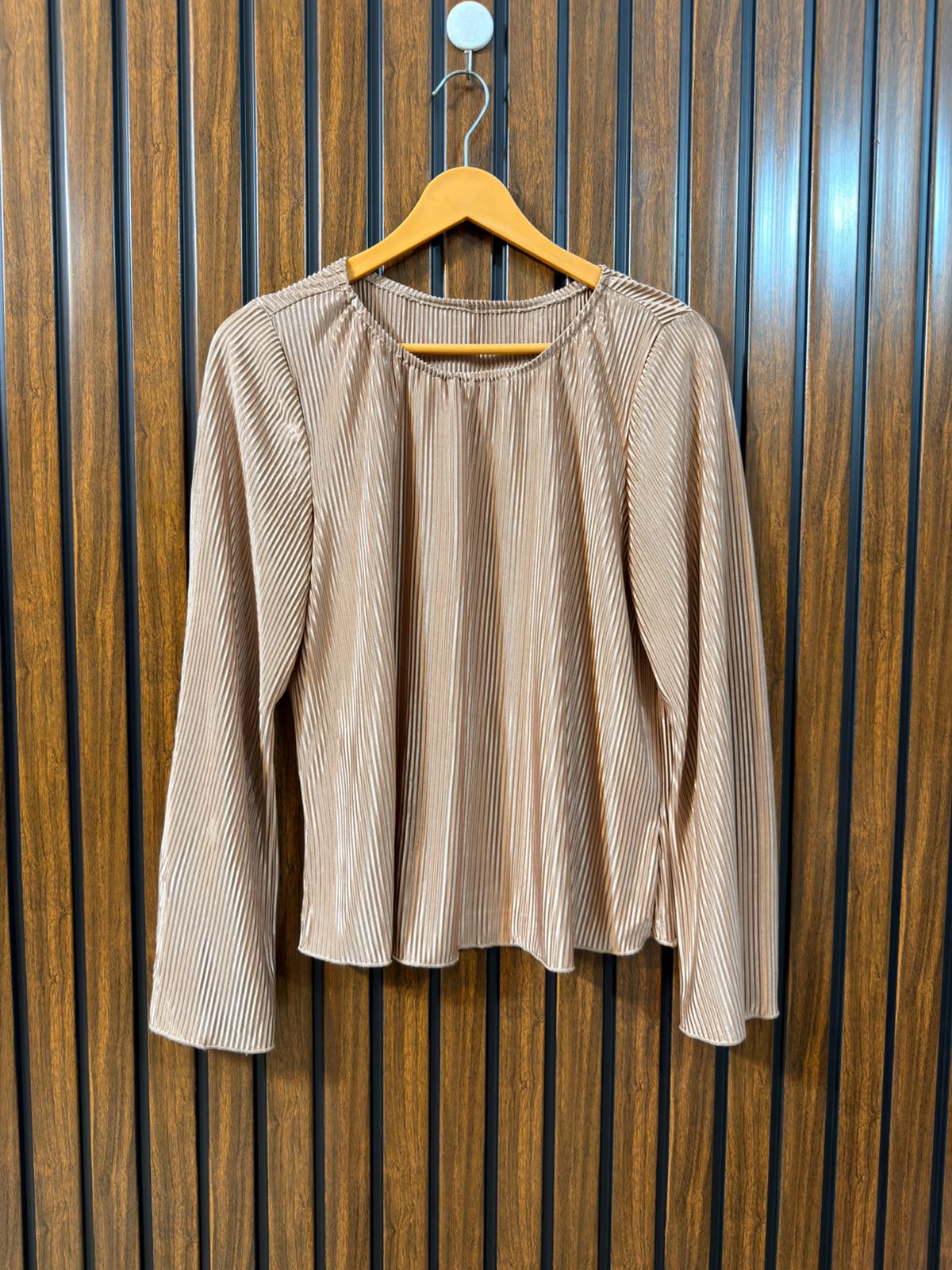 Chest 21  Length 22  Fabric Silk Jersey Western Branded Women's Elegant Daily Top