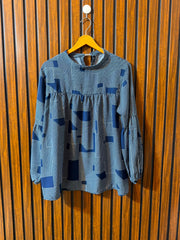 Chest 21  Length 26  Fabric Silk Western Branded Women's Casual Arrival Top