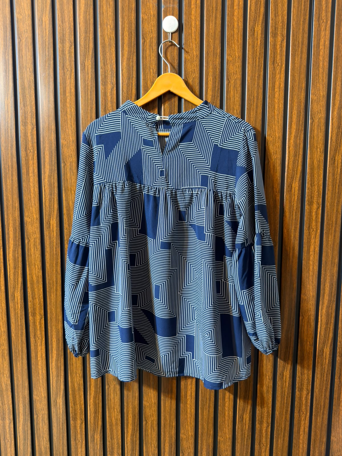 Chest 21  Length 26  Fabric Silk Western Branded Women's Casual Arrival Top