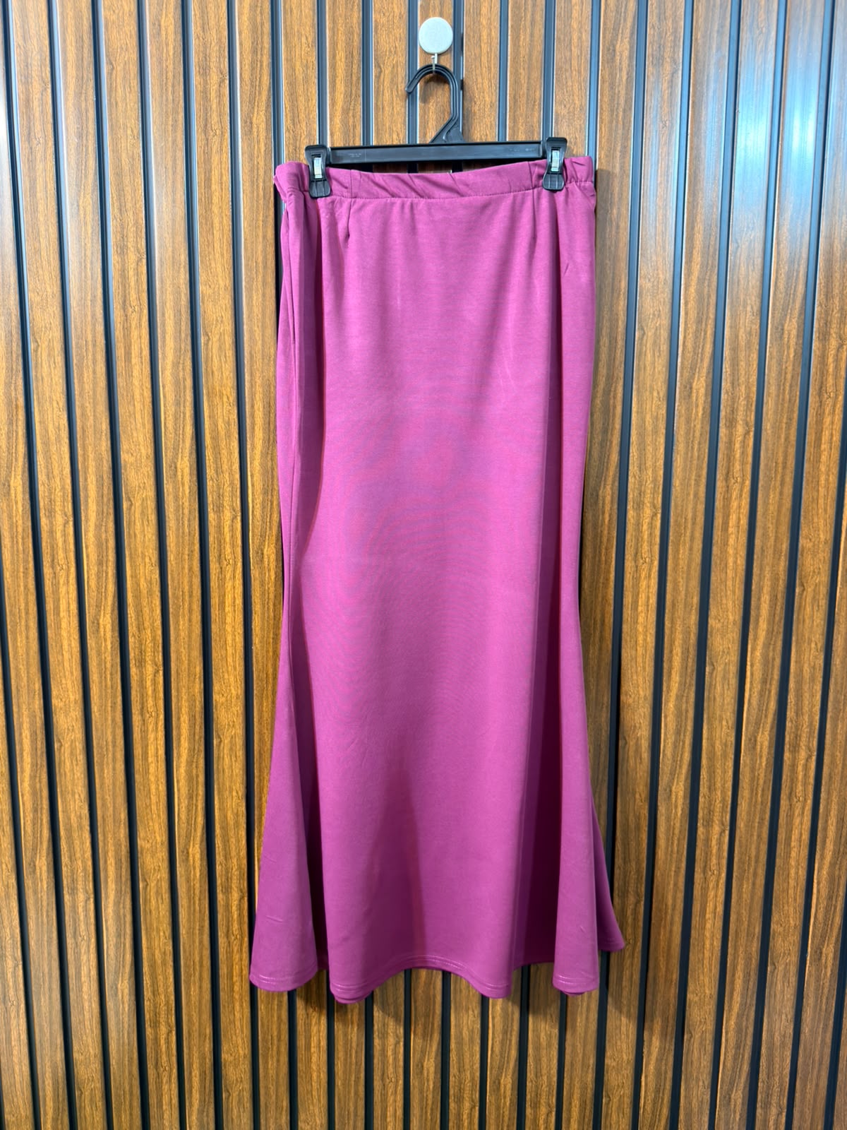 Waist 34  Length 39  Fabric Silk Jersey Women’s Western Skirt Range