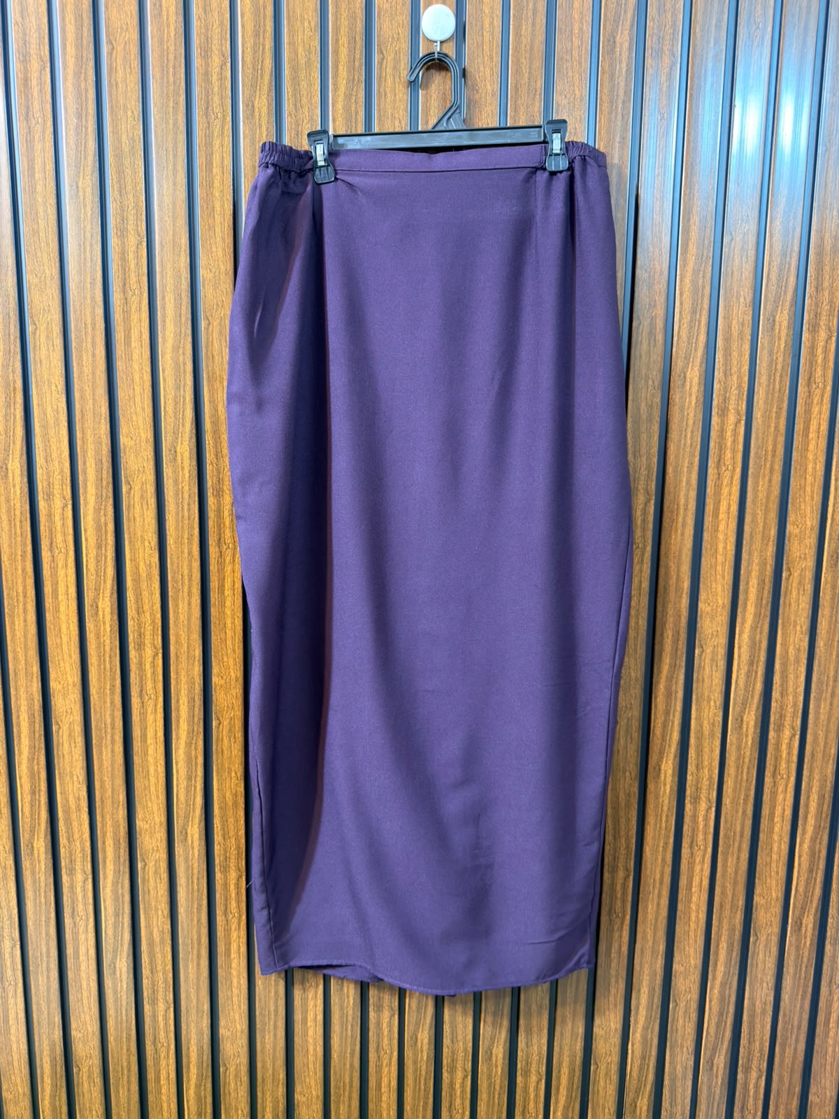 Waist 36  Length 40  Fabric Rayon Branded Women’s Skirt Range