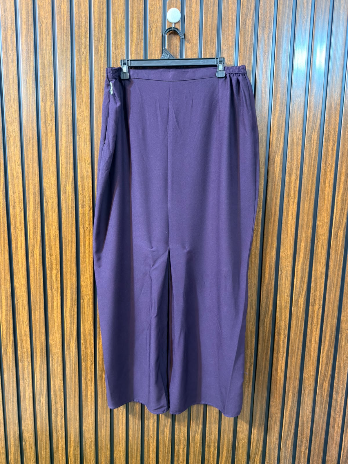 Waist 36  Length 40  Fabric Rayon Branded Women’s Skirt Range