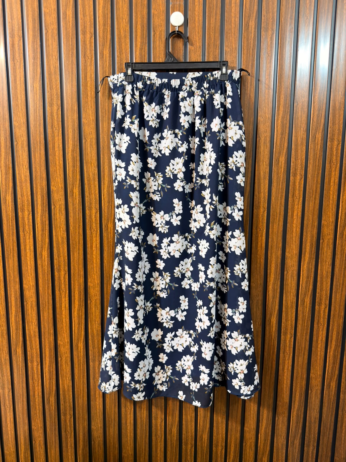 Waist 34  Length 39  Fabric Chiffon Western Branded Skirt Collection
