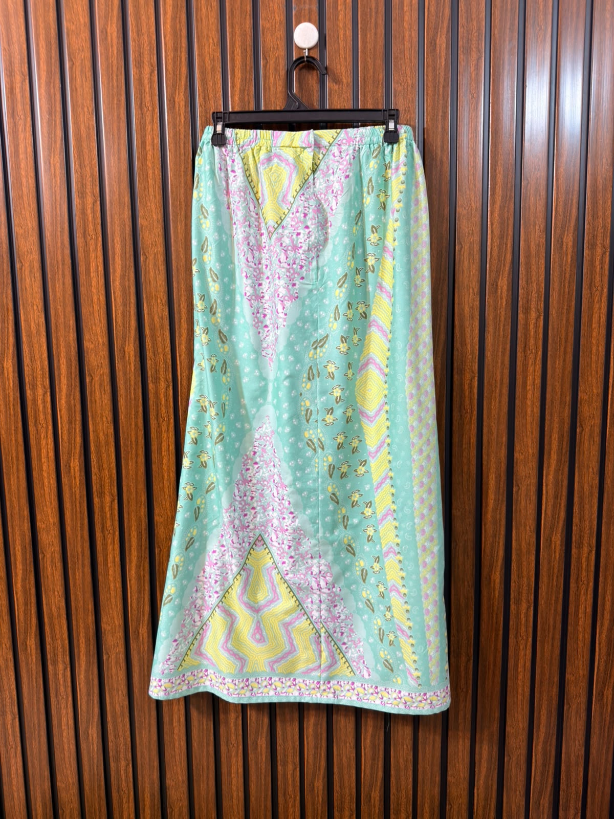 Waist 30  Length 36  Fabric Cotton Silk Branded Skirt for Women