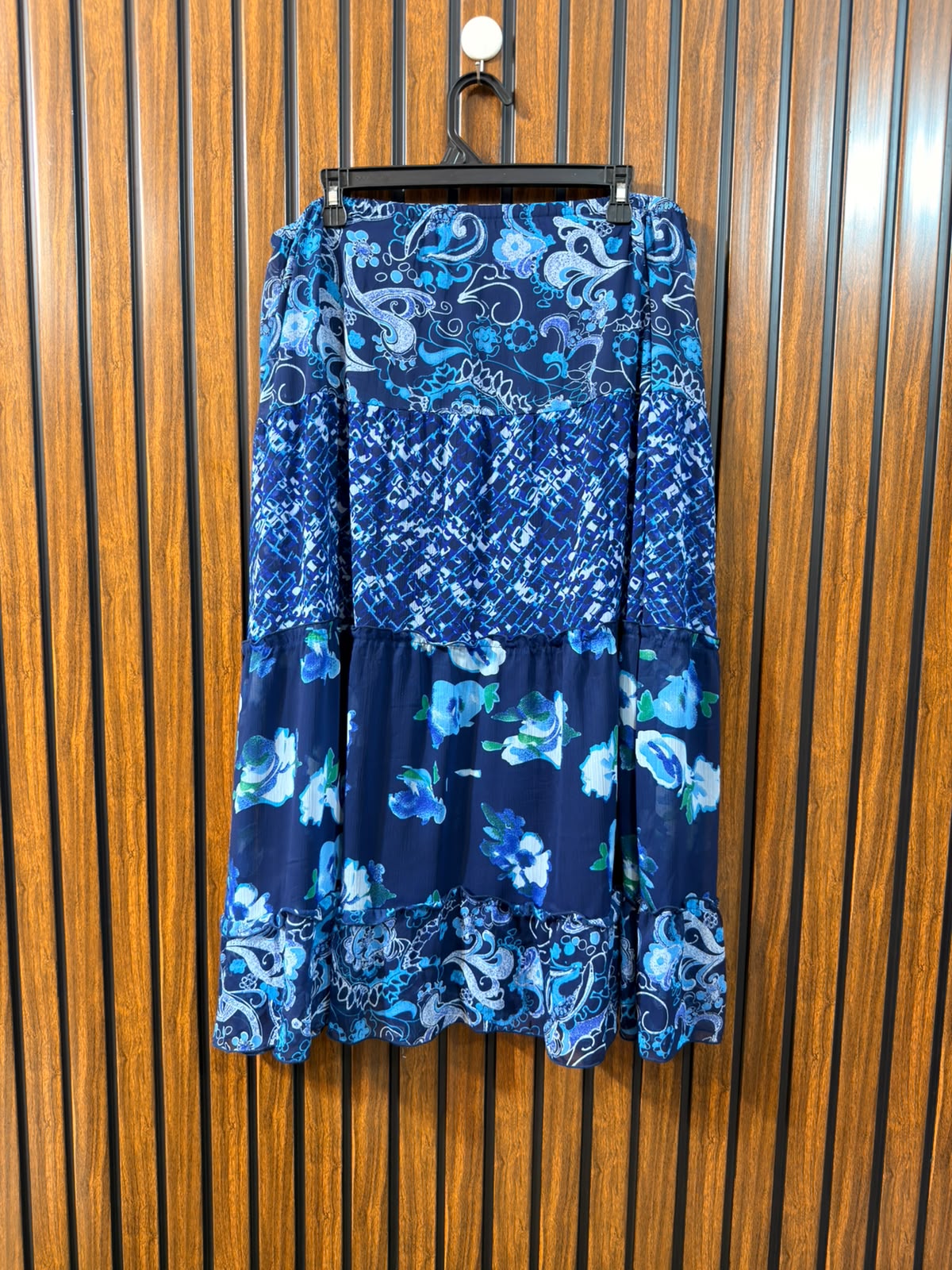 Waist 38  Length 32  Fabric Chiffon Women’s Western Skirt Selection