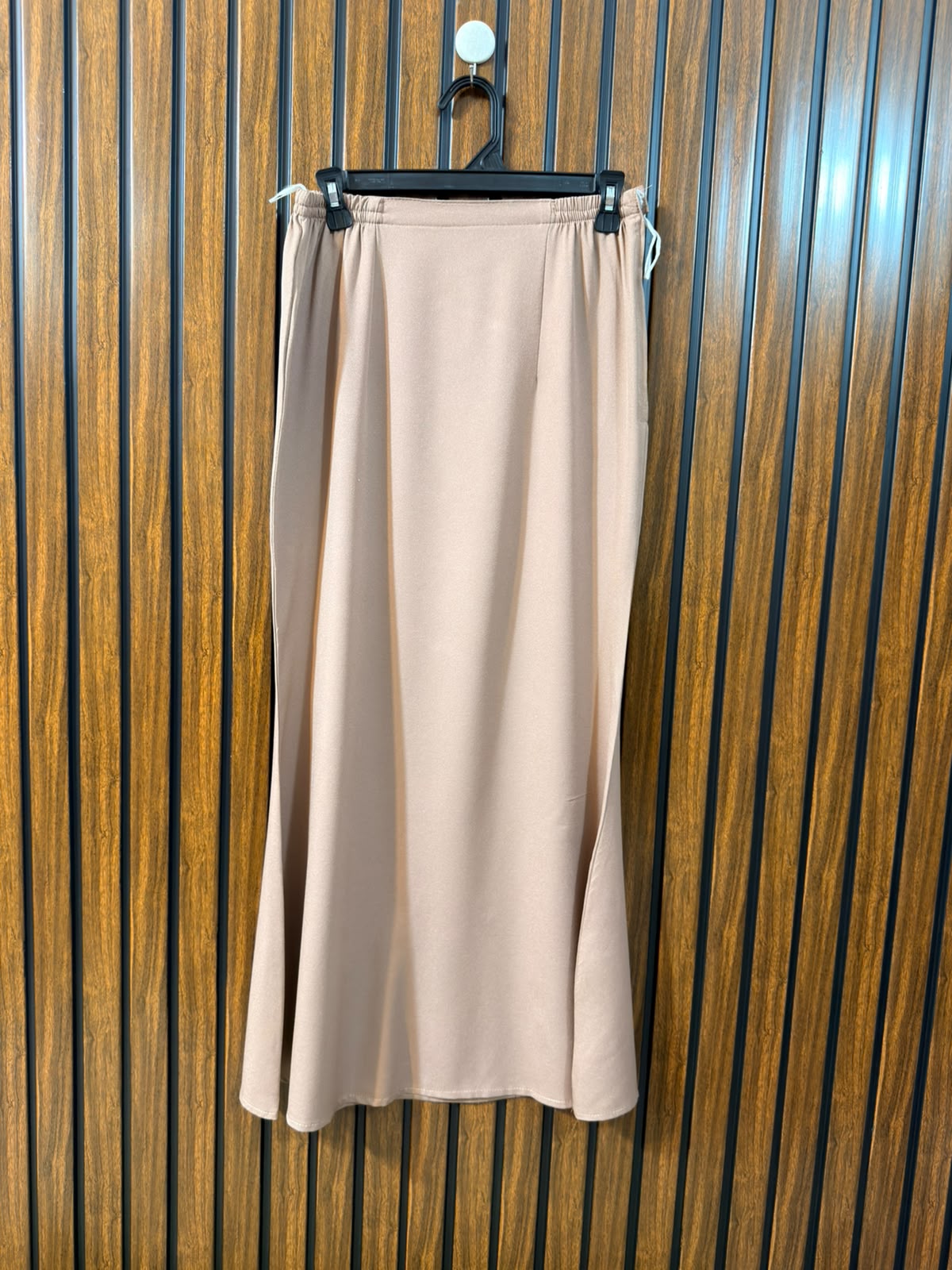 Waist 30  Length 37  Fabric Georgette Women’s Branded Skirt Edit