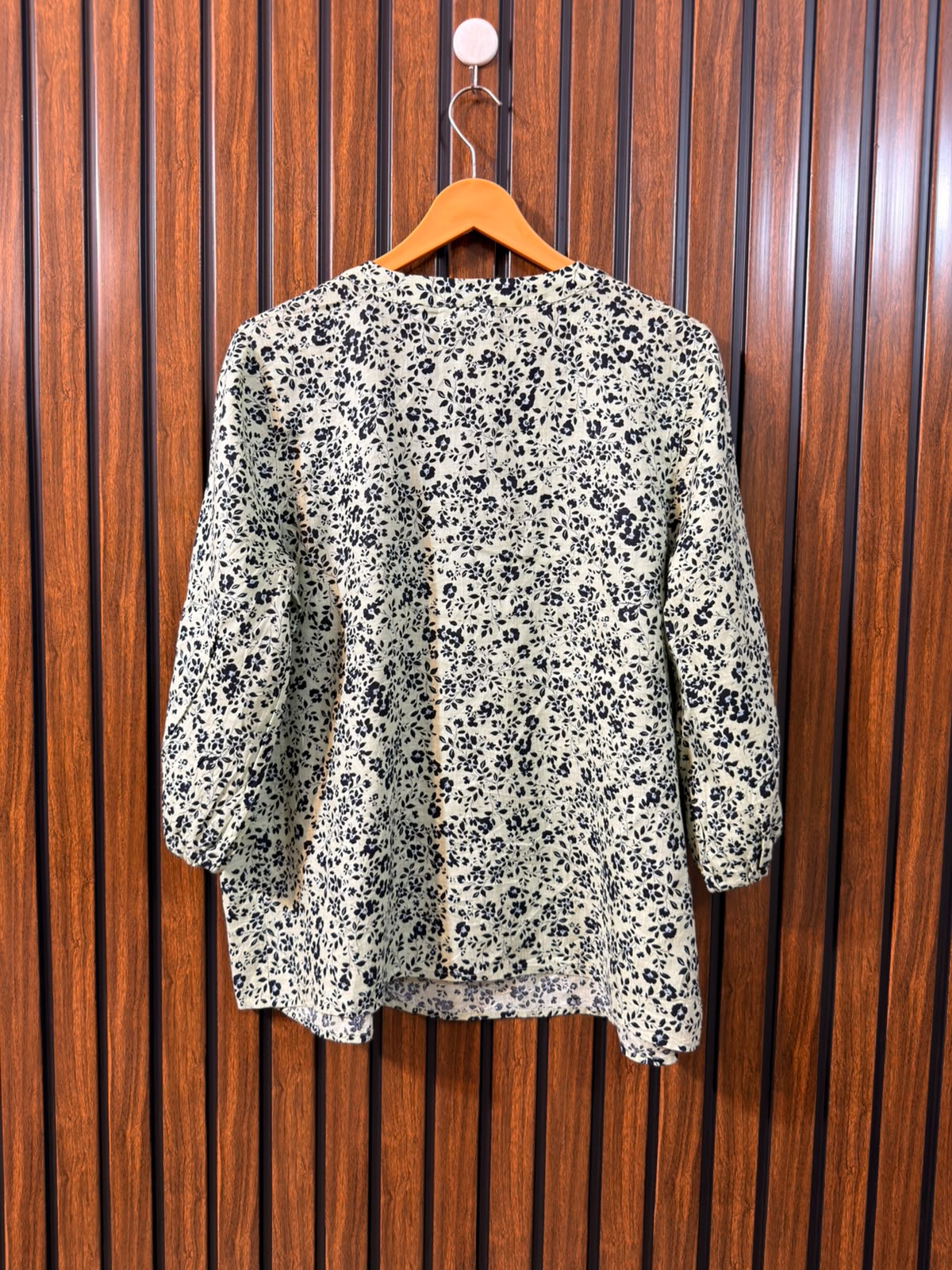 Chest 19  Length 26  Fabric Linen Women's Classic Full Sleeve Top