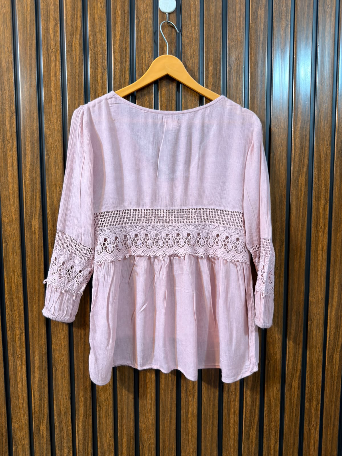 Chest 17  Length 23 To 24  Fabric Rayon Women's Top Full Sleeve Wear