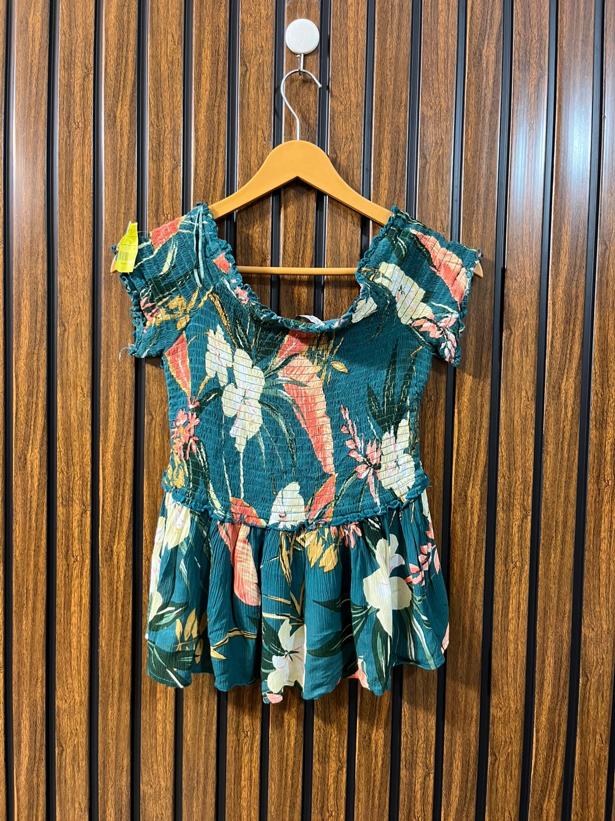 Chest medium  Lenght 18 to 20  Fabric rayon Women's Essential Half Sleeve Top