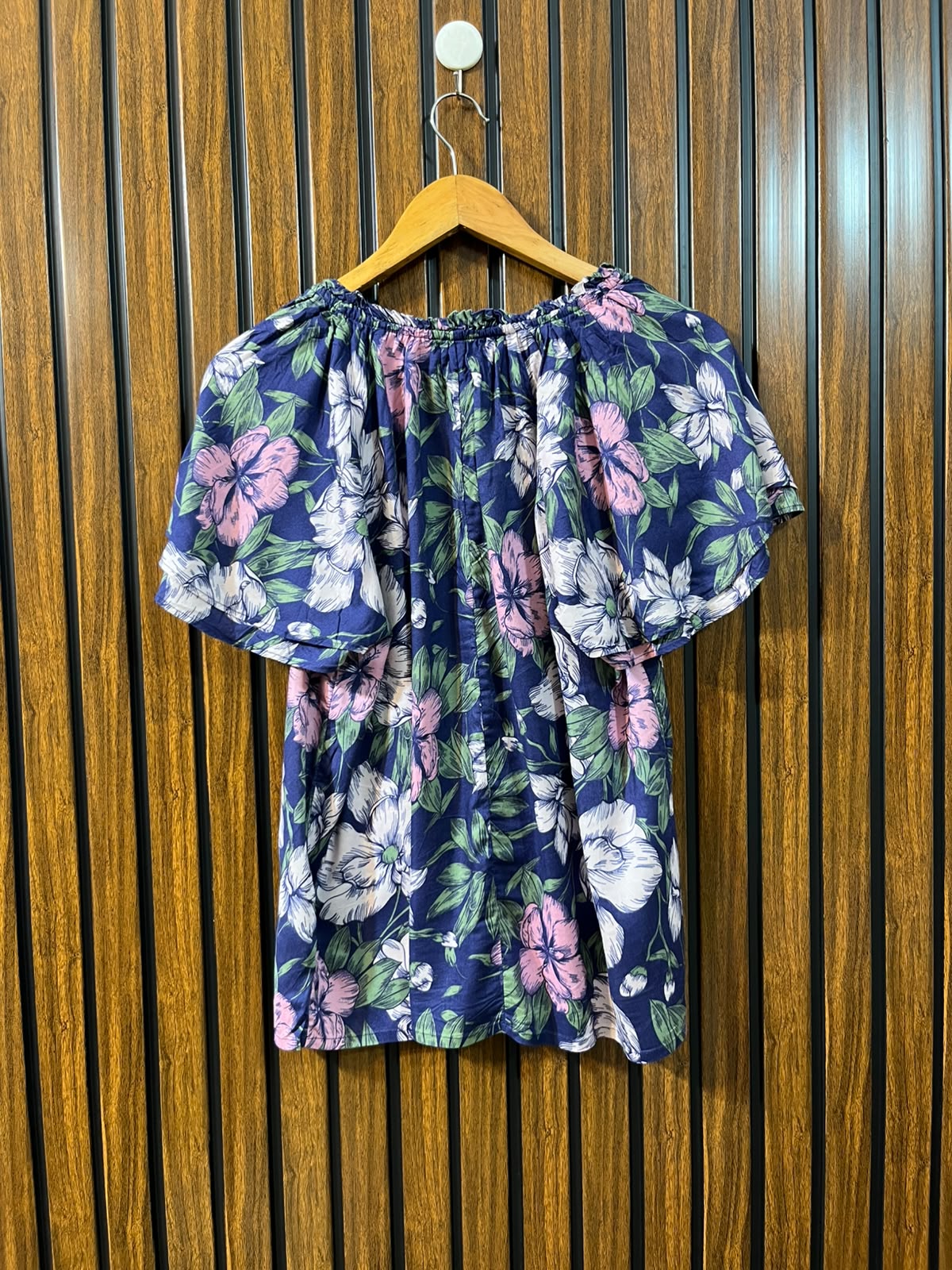 Chest 21  Lenght 24  Fabric linen Women's Simple Half Sleeve Top