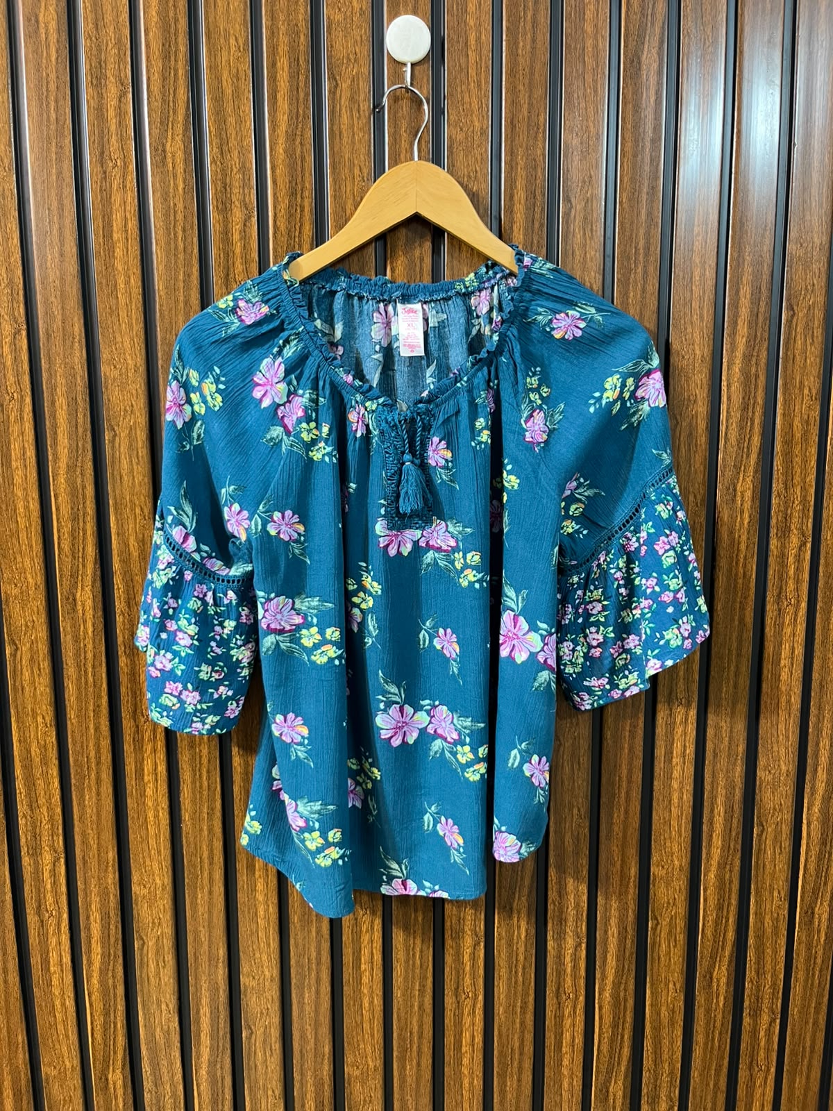 Chest 22  Lenght 21  Fabric rayon Women's Stylish Half Sleeve Top