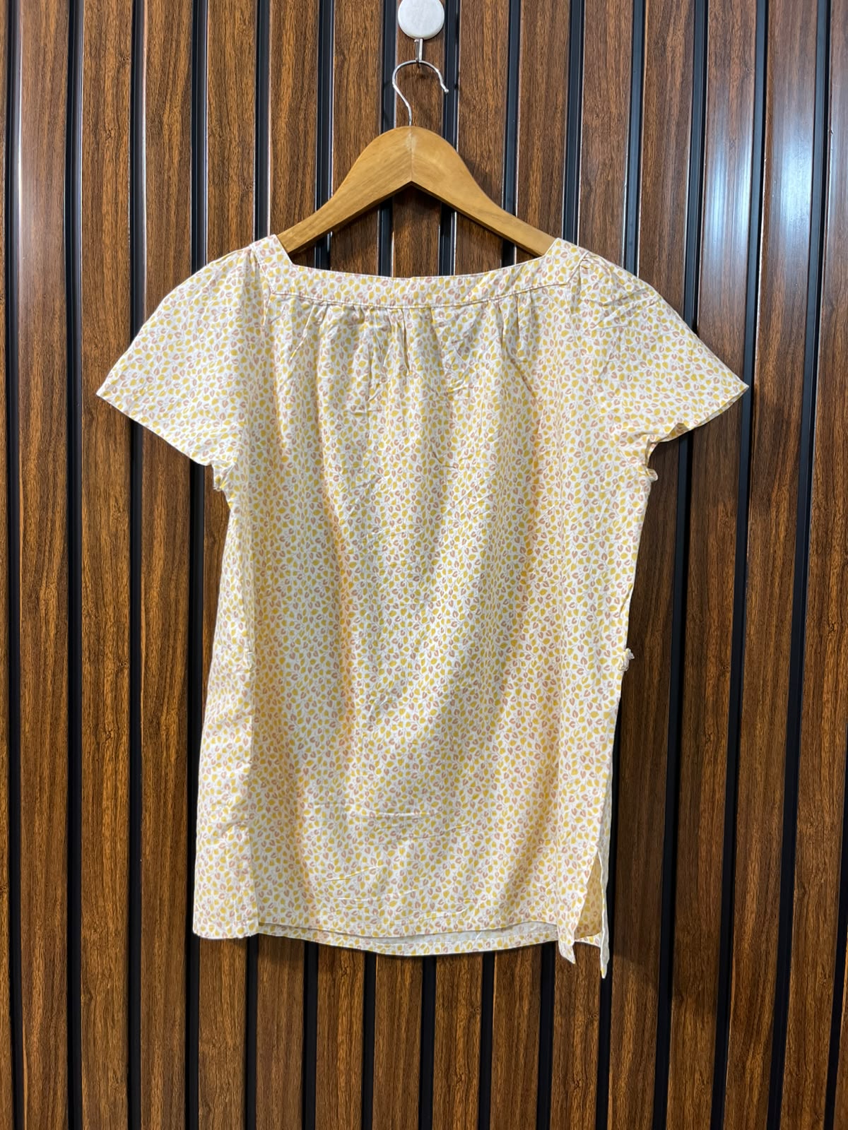 Chest 18  Lenght 23  Fabric cotton Women's Trendy Half Sleeve Top