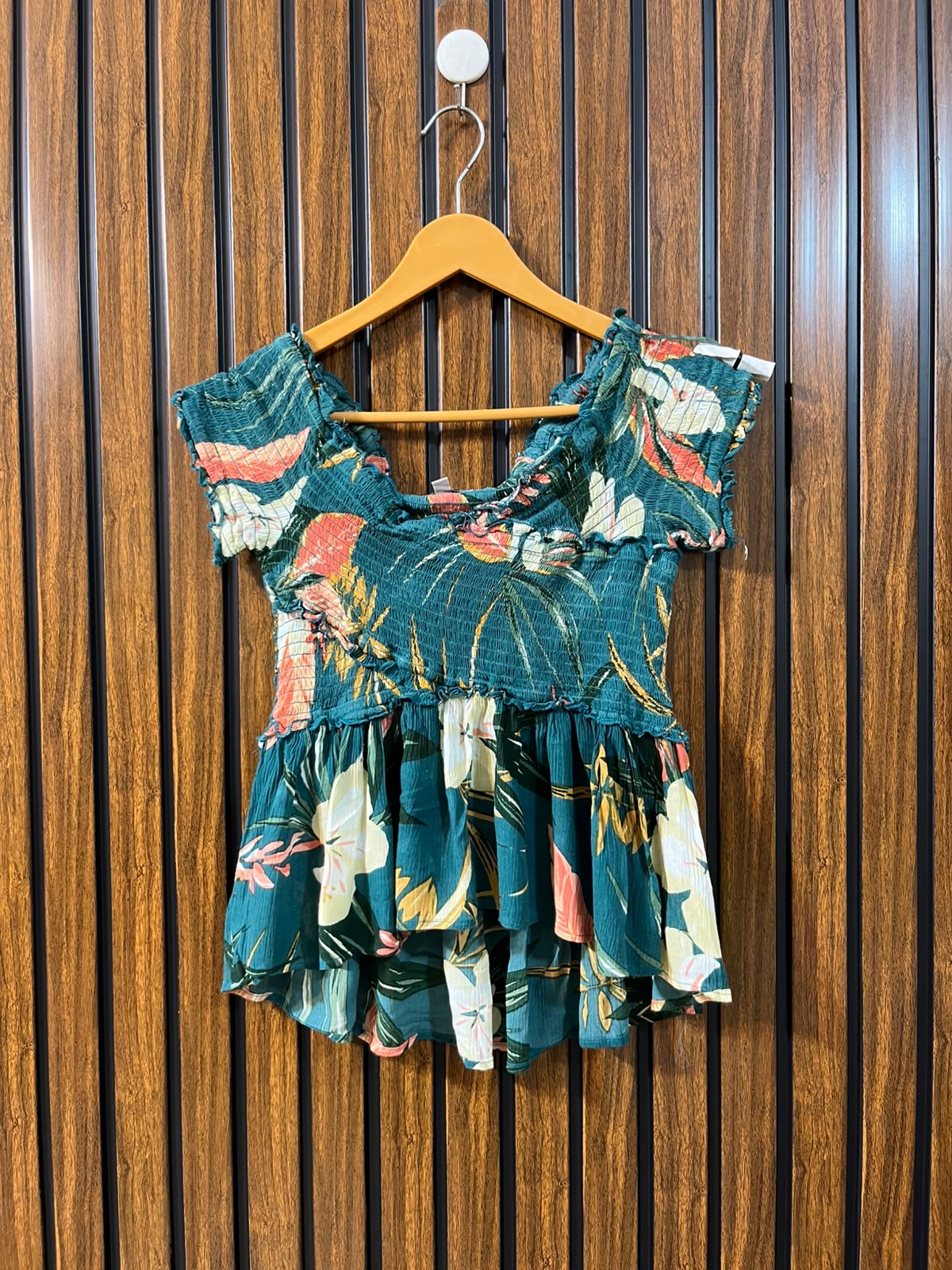 Chest medium  Lenght 18 to 20  Fabric rayon Women's Essential Half Sleeve Top