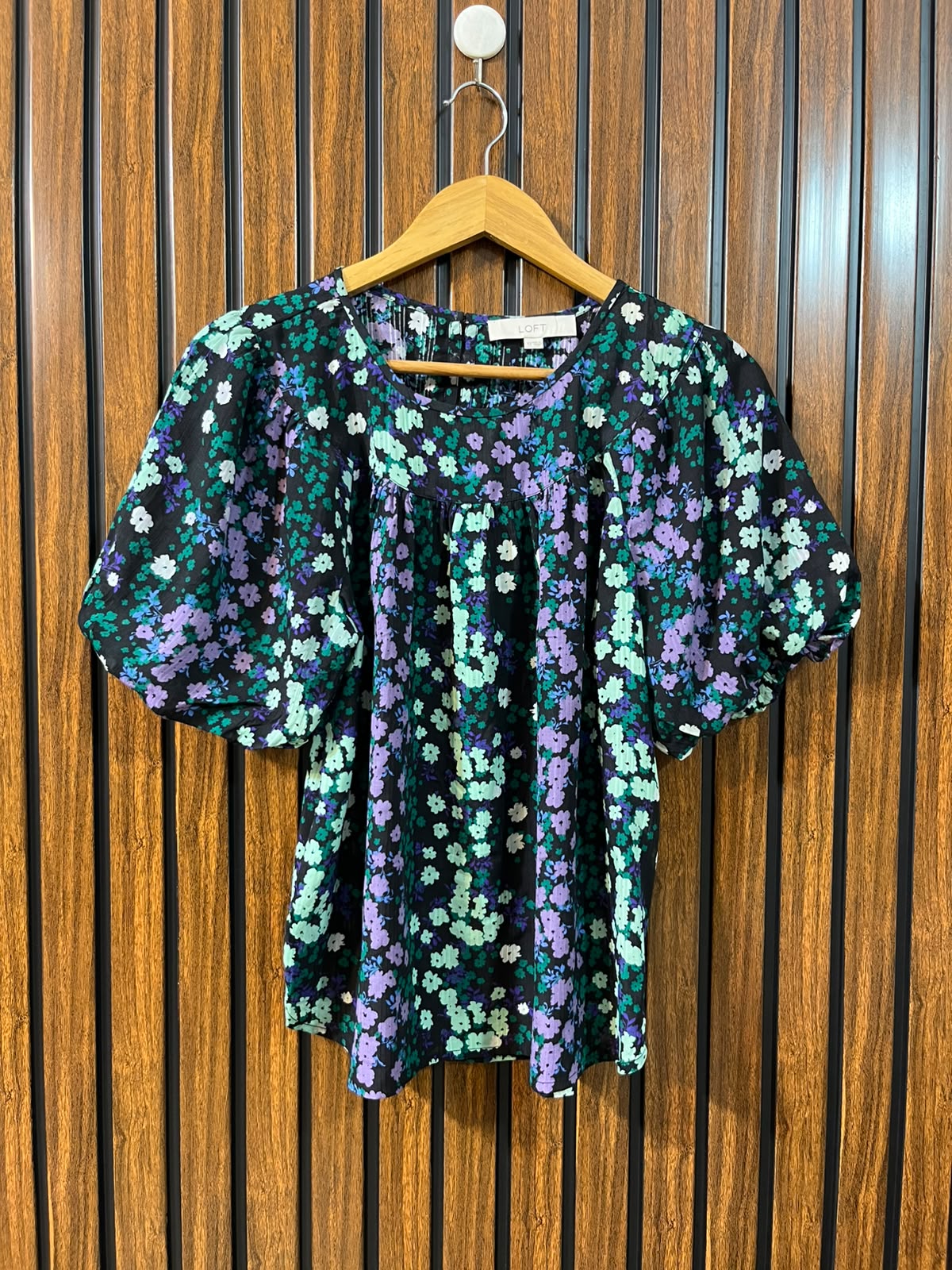 Chest 18  Lenght 23  Fabric cotton silk Women's Half Sleeve Top
