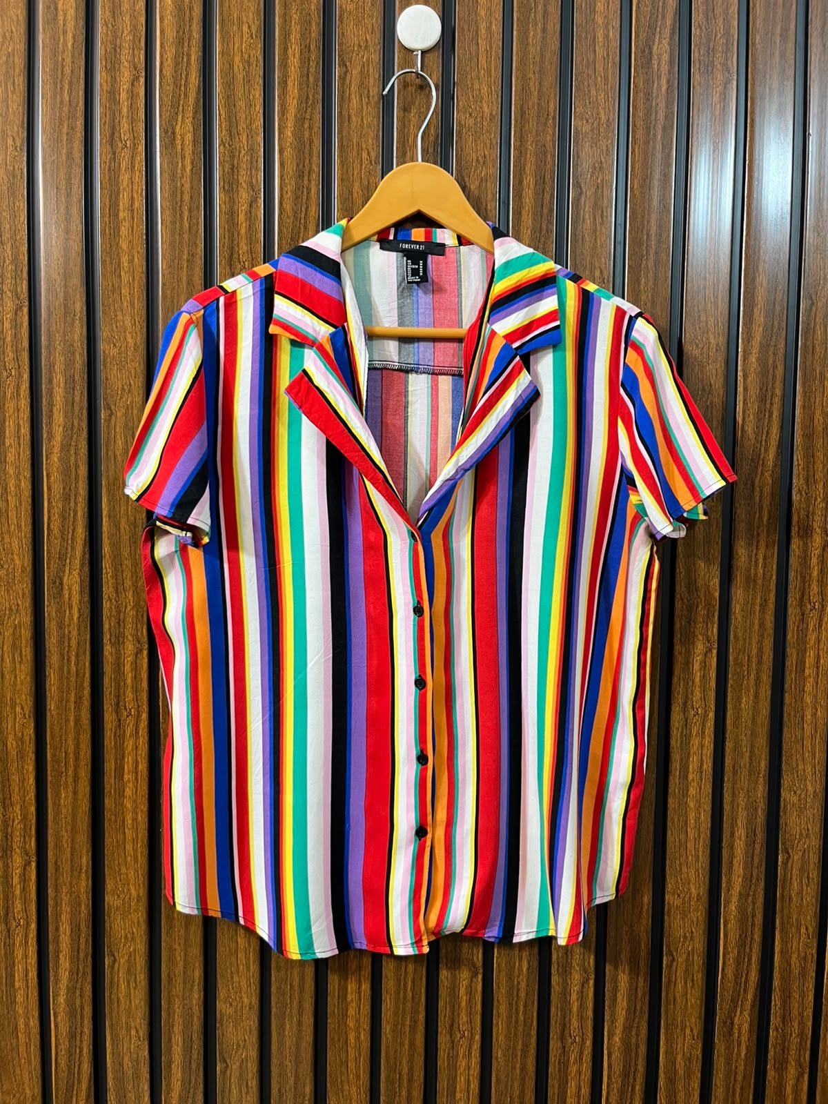 Chest 20  Lenght 23  Fabric linen Branded Women's Modern Top