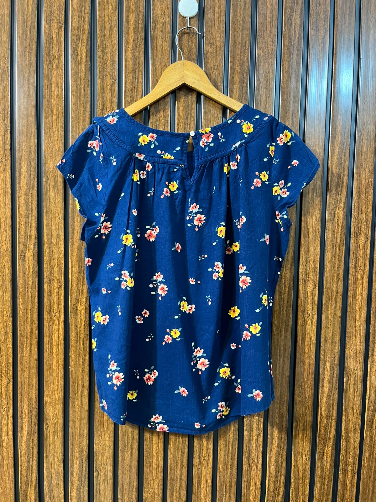 Chest 20  Lenght 24  Fabric cotton Western Women's Everyday Top