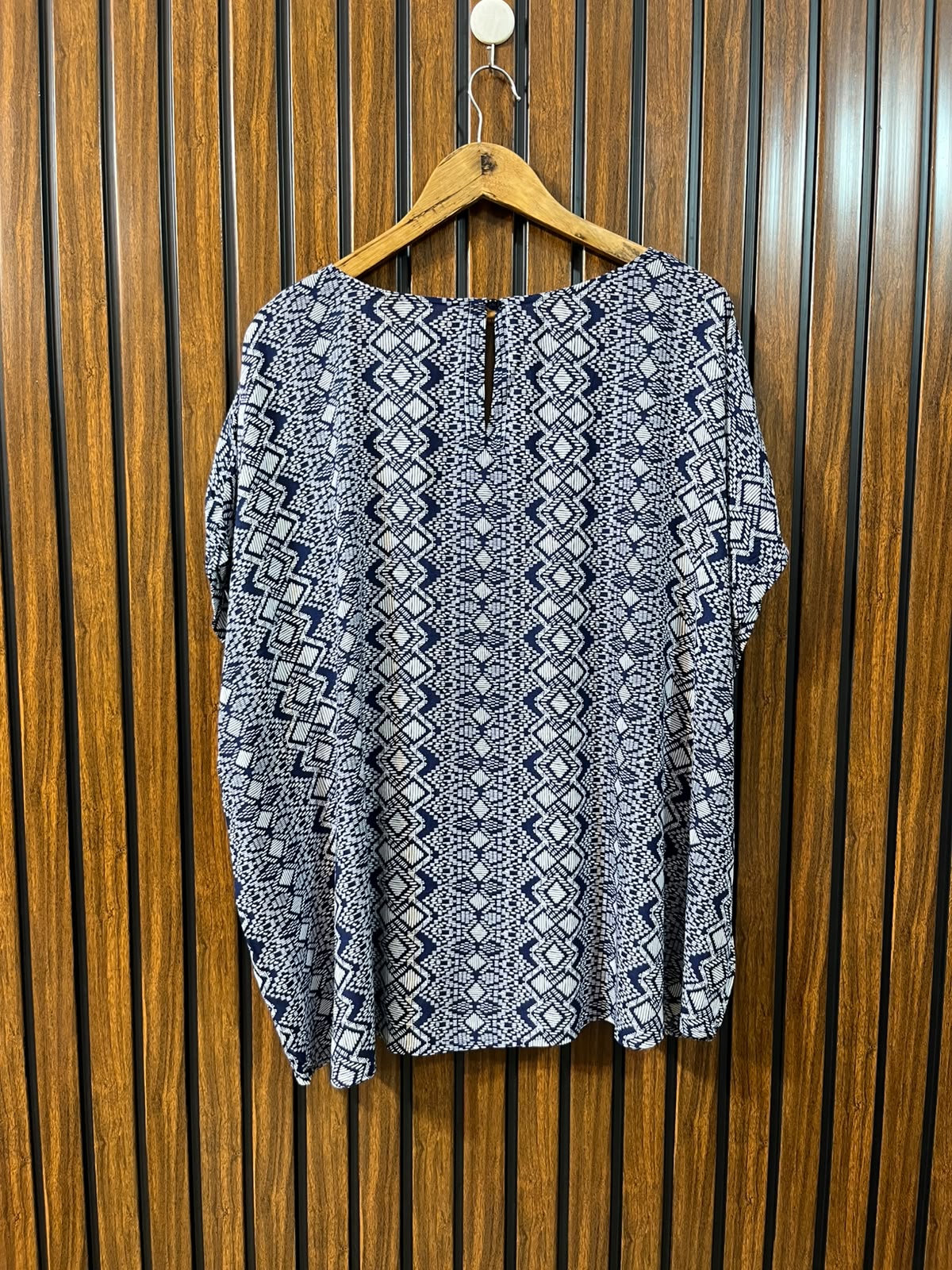 Chest xl  baggy style  Lenght 28  Fabric linen Women's Half Sleeve Chic Top