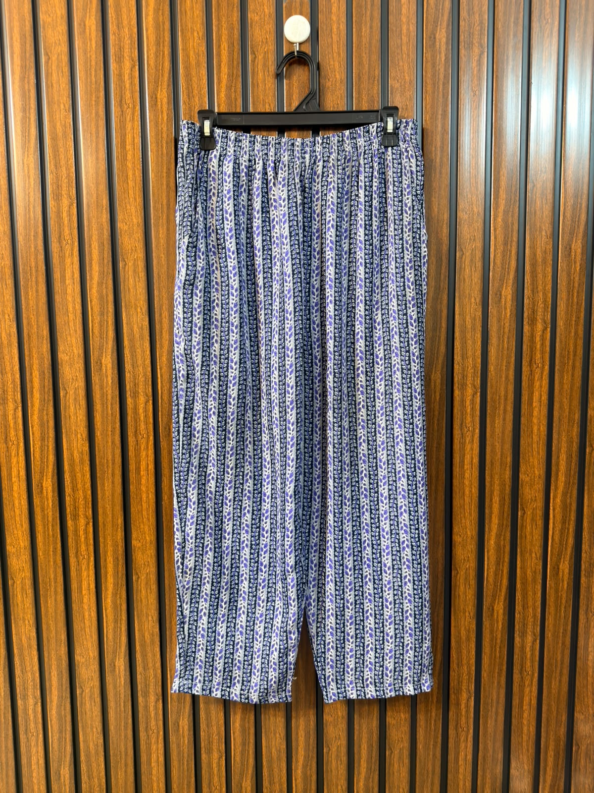 Waist 32  Length 34  Fabric Silk Women’s Casual Trouser