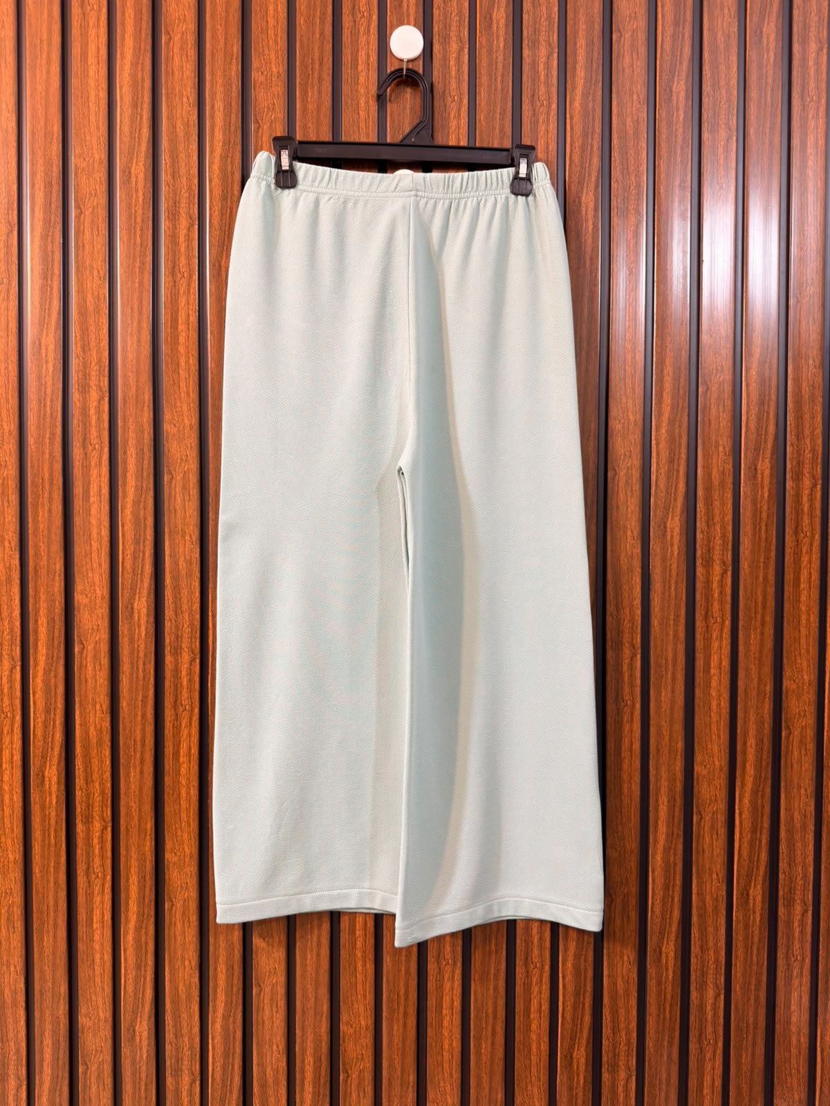 Waist 30  Length 33  Fabric Silk Jersey Women’s Branded Classic Trouser