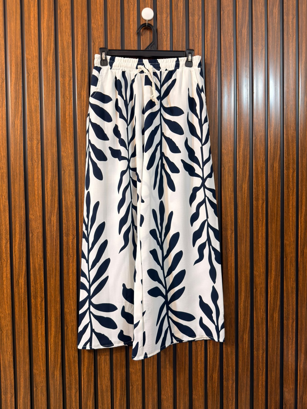 Waist 30  Length 36  Fabric Georgette Classic Branded Women’s Trouser