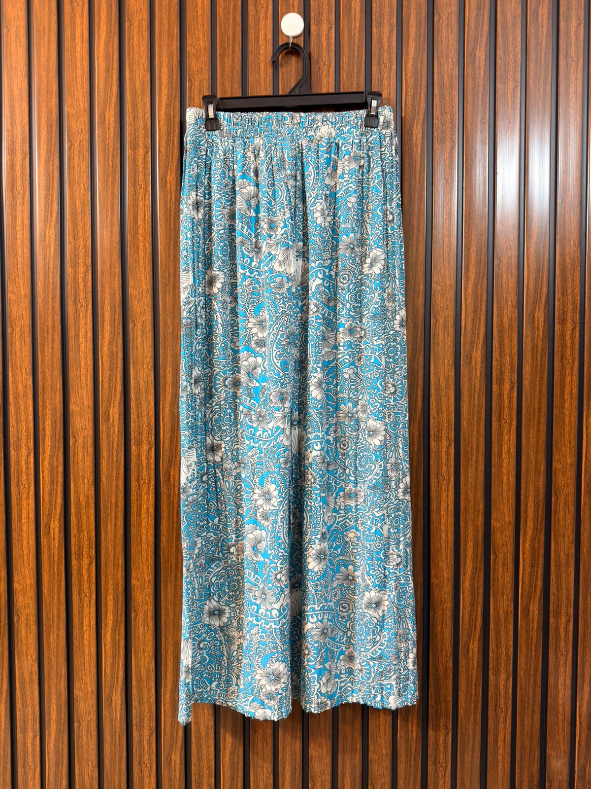 Waist 32  Length 39  Fabric Cotton Silk Branded Women’s Premium Trouser