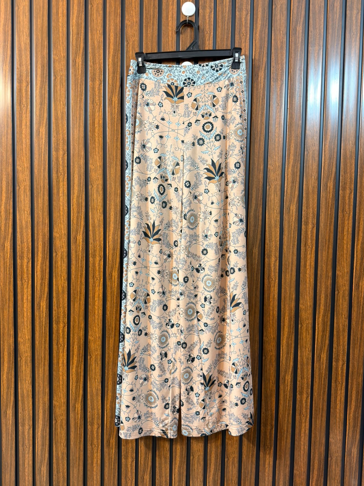 Waist 32  Length 42  Fabric Silk Jersey Branded Ladies Casual Trouser